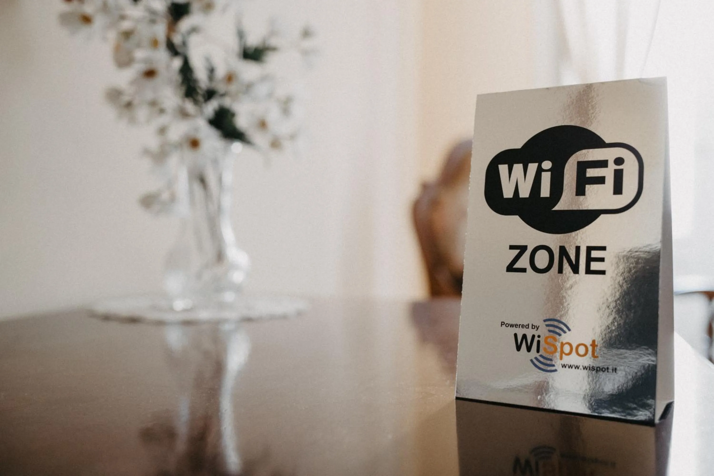 locker in Piazza Argento