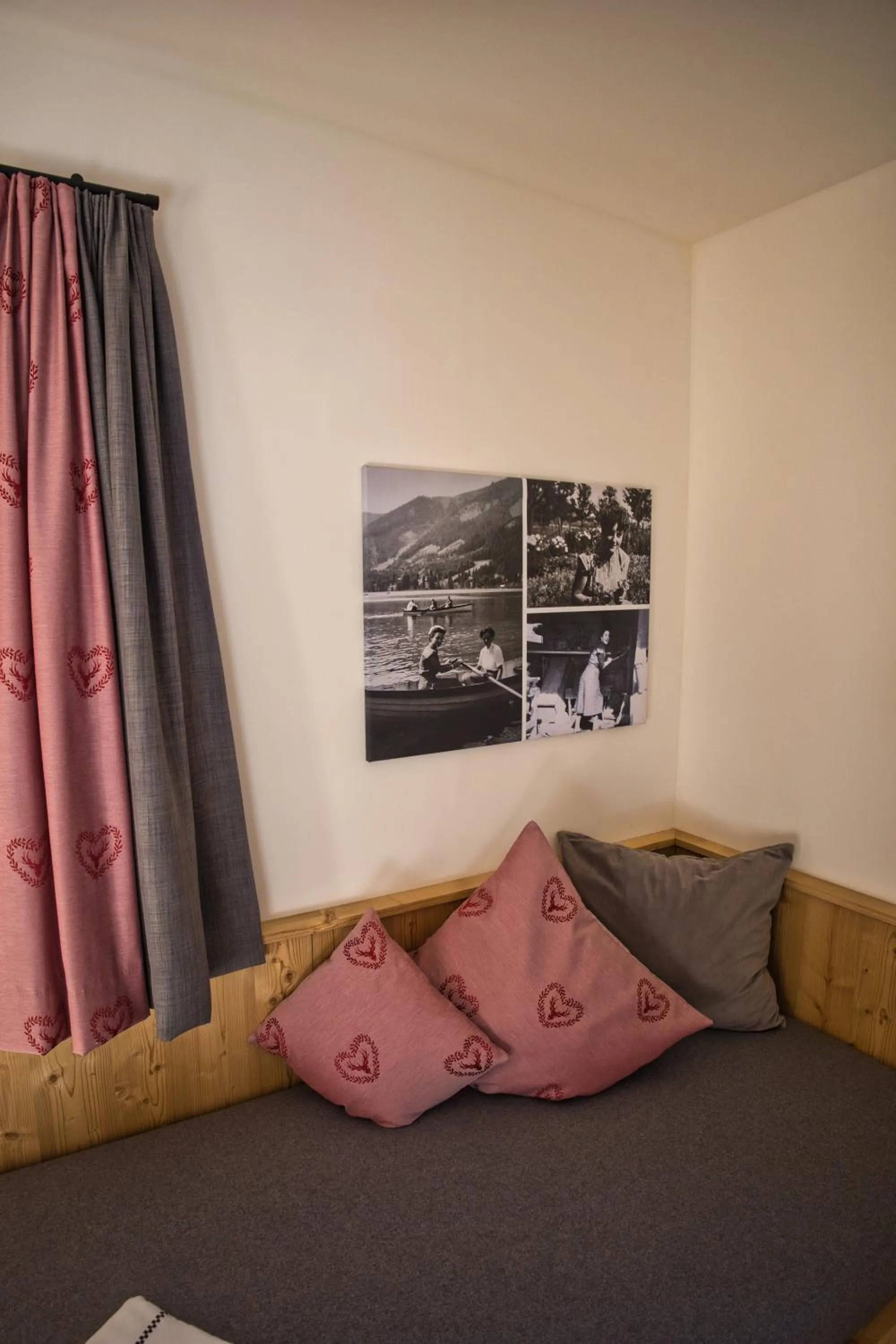 Bed in Hotel Landhaus Tirolerherz