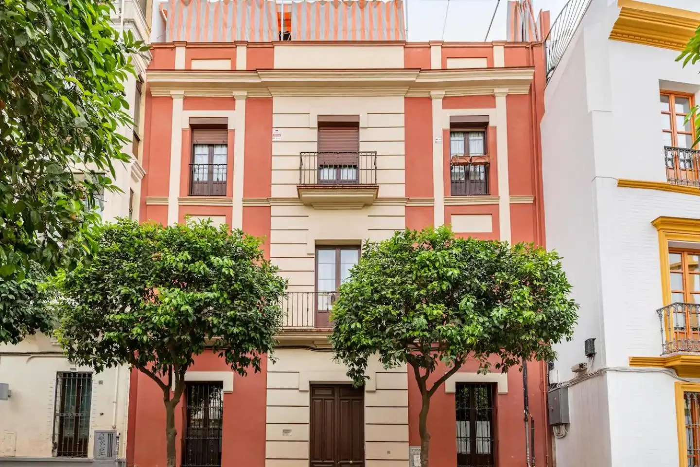 NightInSevilla Bailen free parking