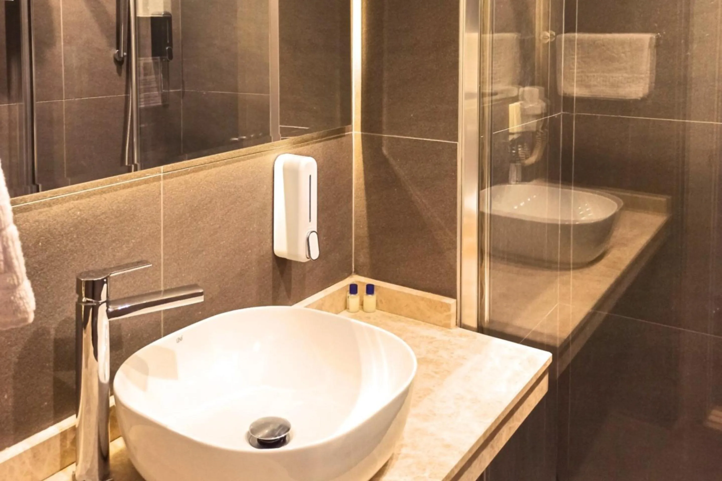 Shower in BC Residence Pangaldi