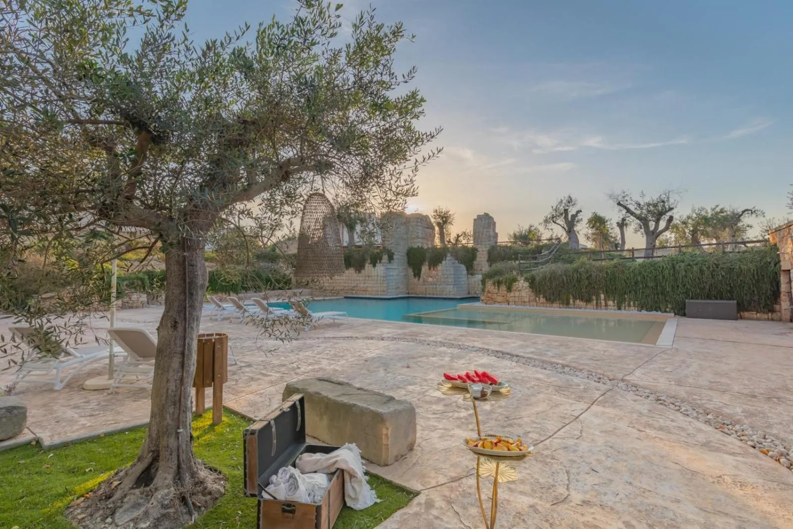 Garden view in Cava Li Santi Residence