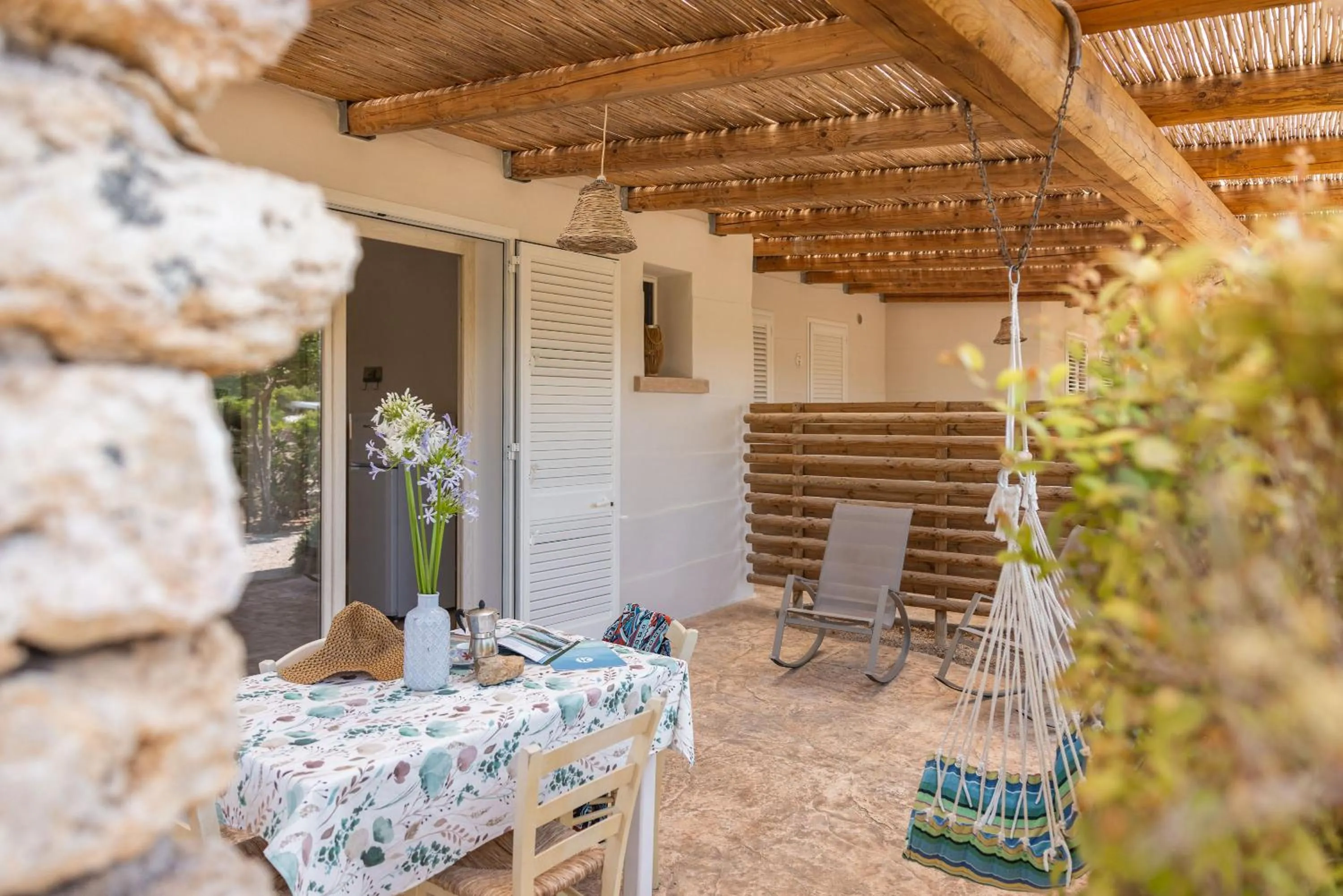 Patio in Cava Li Santi Residence a Santa Caterina