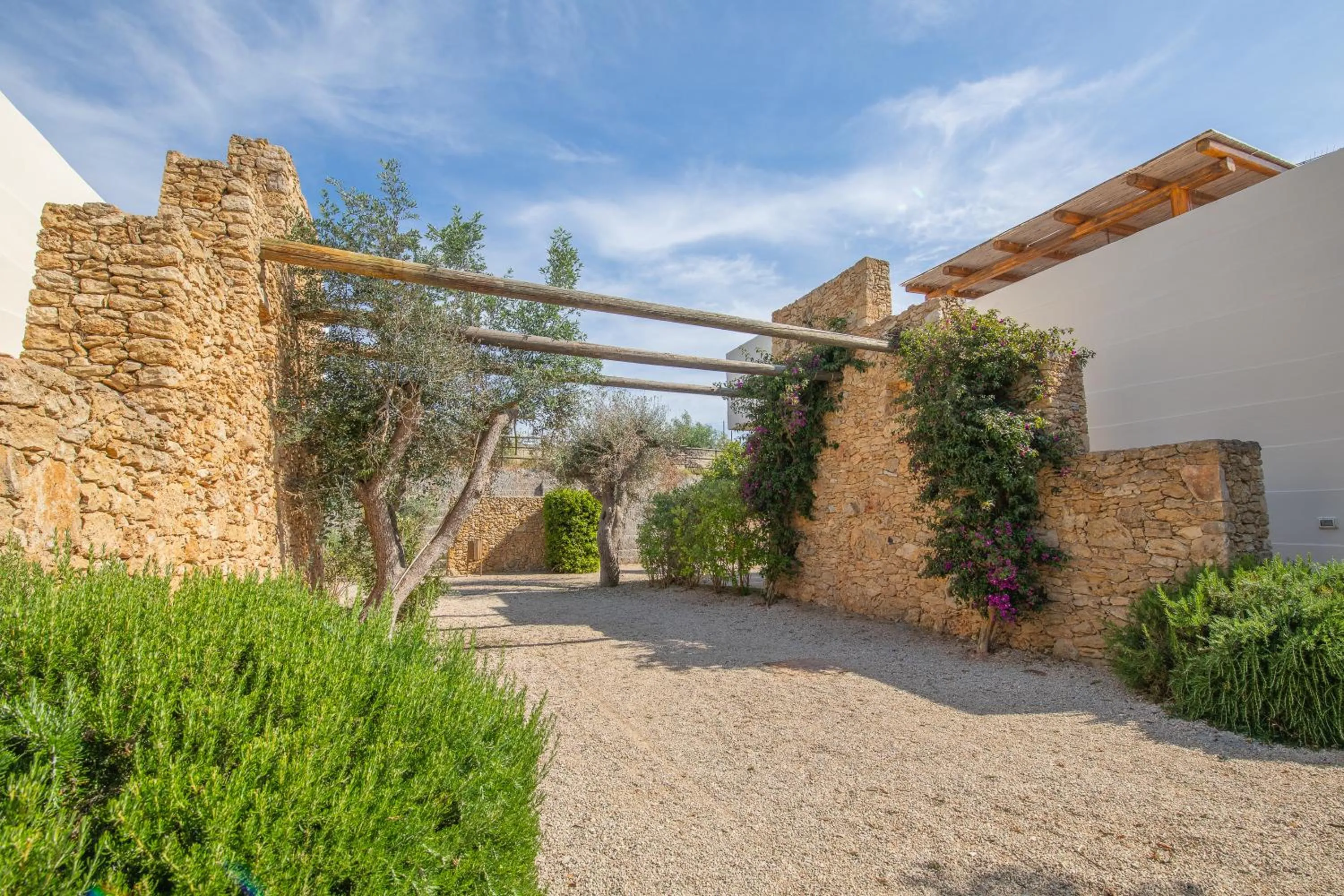 Garden in Cava Li Santi Residence