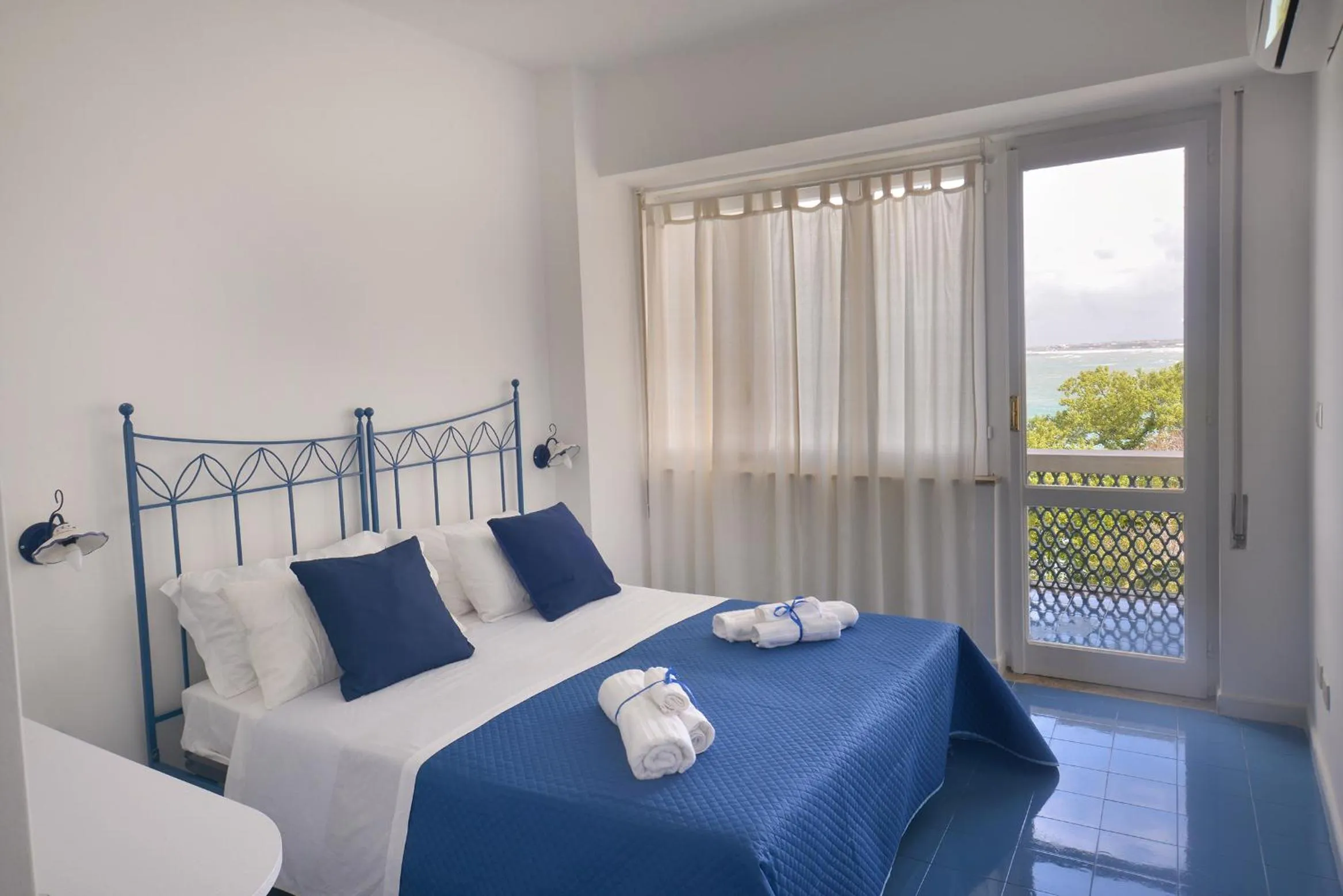 Bedroom, Bed in Hotel La Caravella