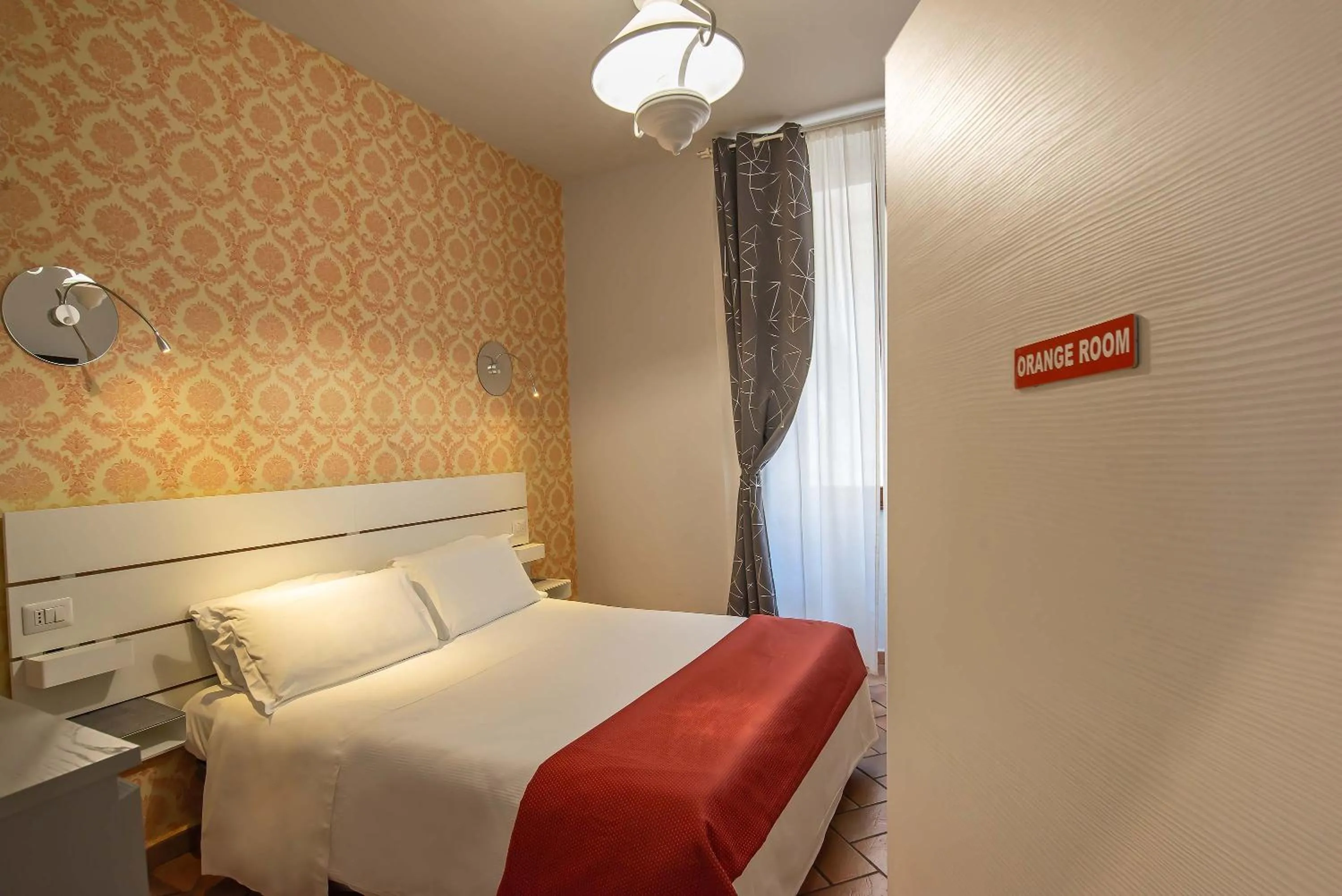 Photo of the whole room, Bed in IL MERCATO CENTRALE B and B