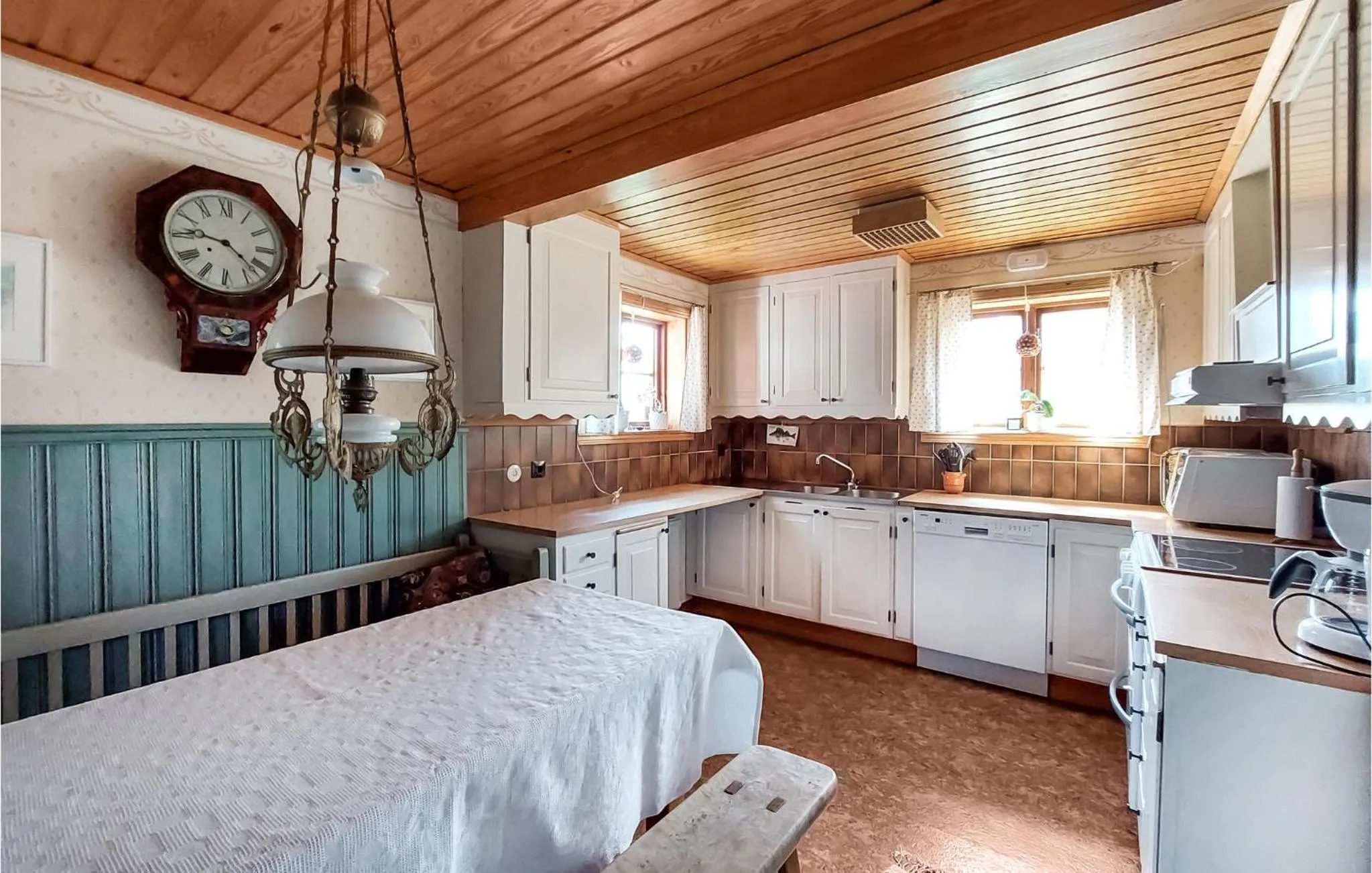 Kitchen or kitchenette, Bed in Nice Home In Markaryd With Wifi