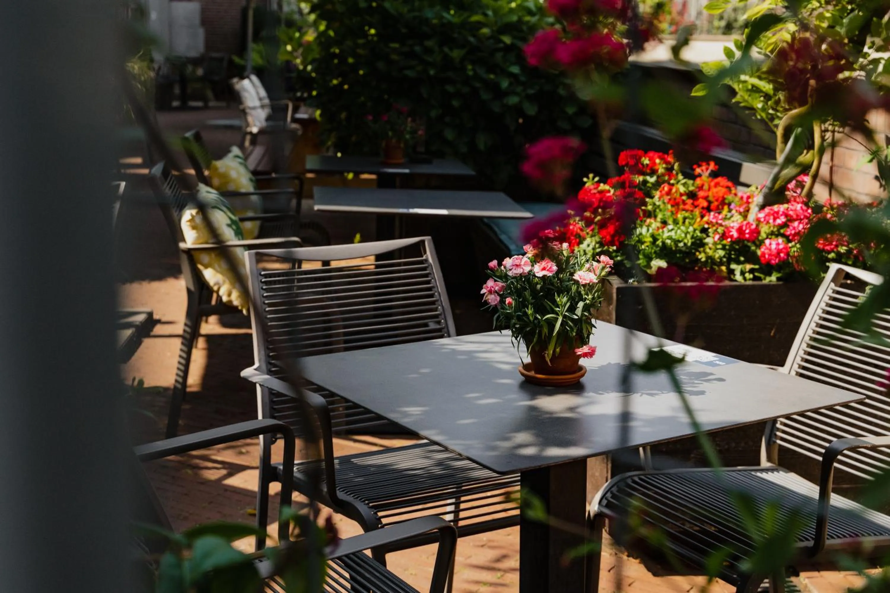 Patio in Hotel De Hallen