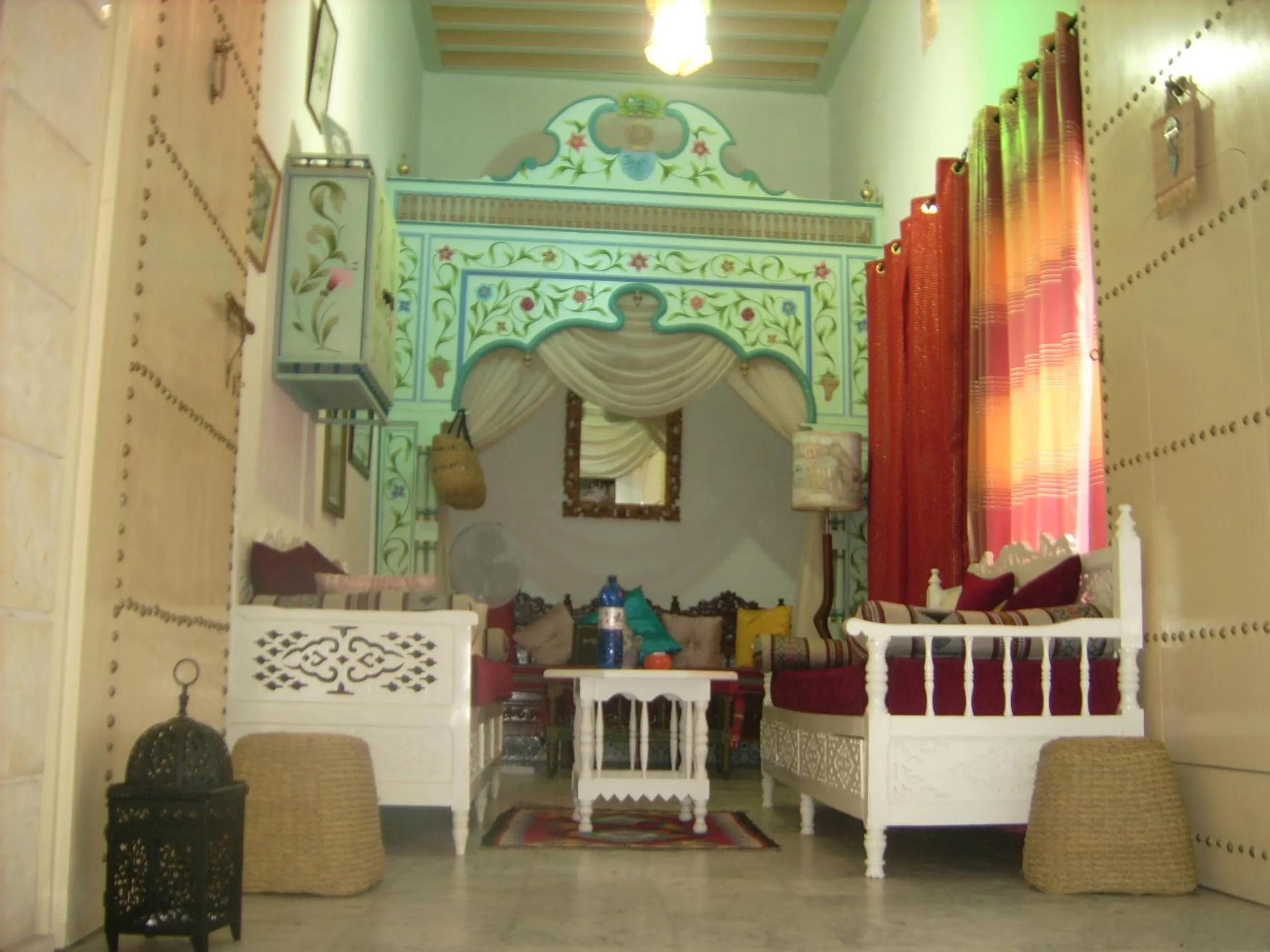 Communal lounge/ TV room in Dar Baaziz