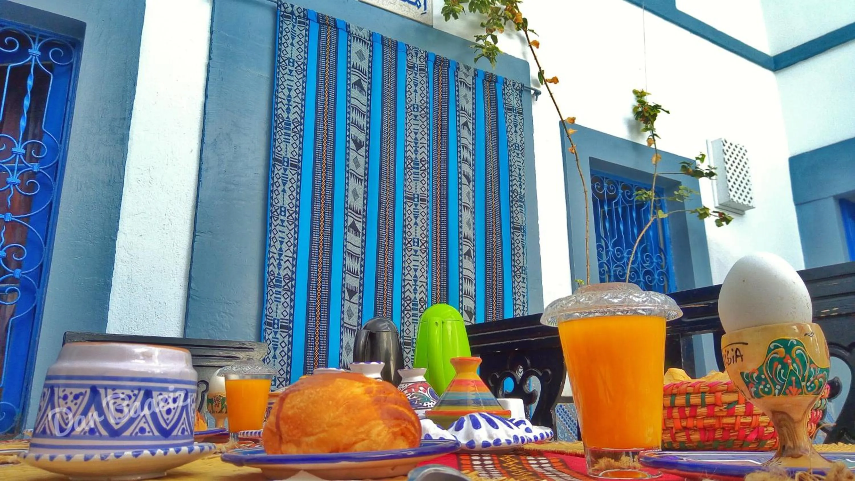 Breakfast in Dar Baaziz