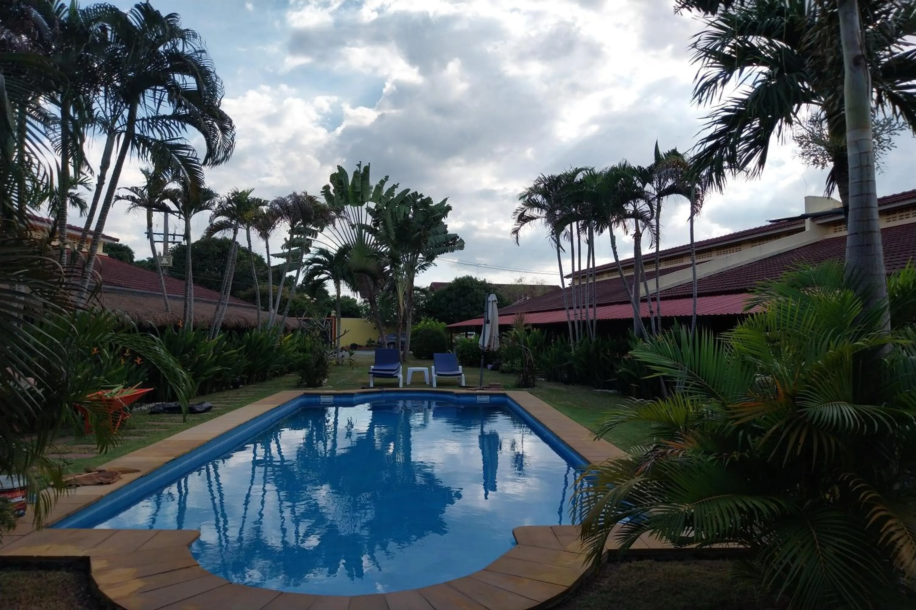 Swimming pool in Kanchira Resort