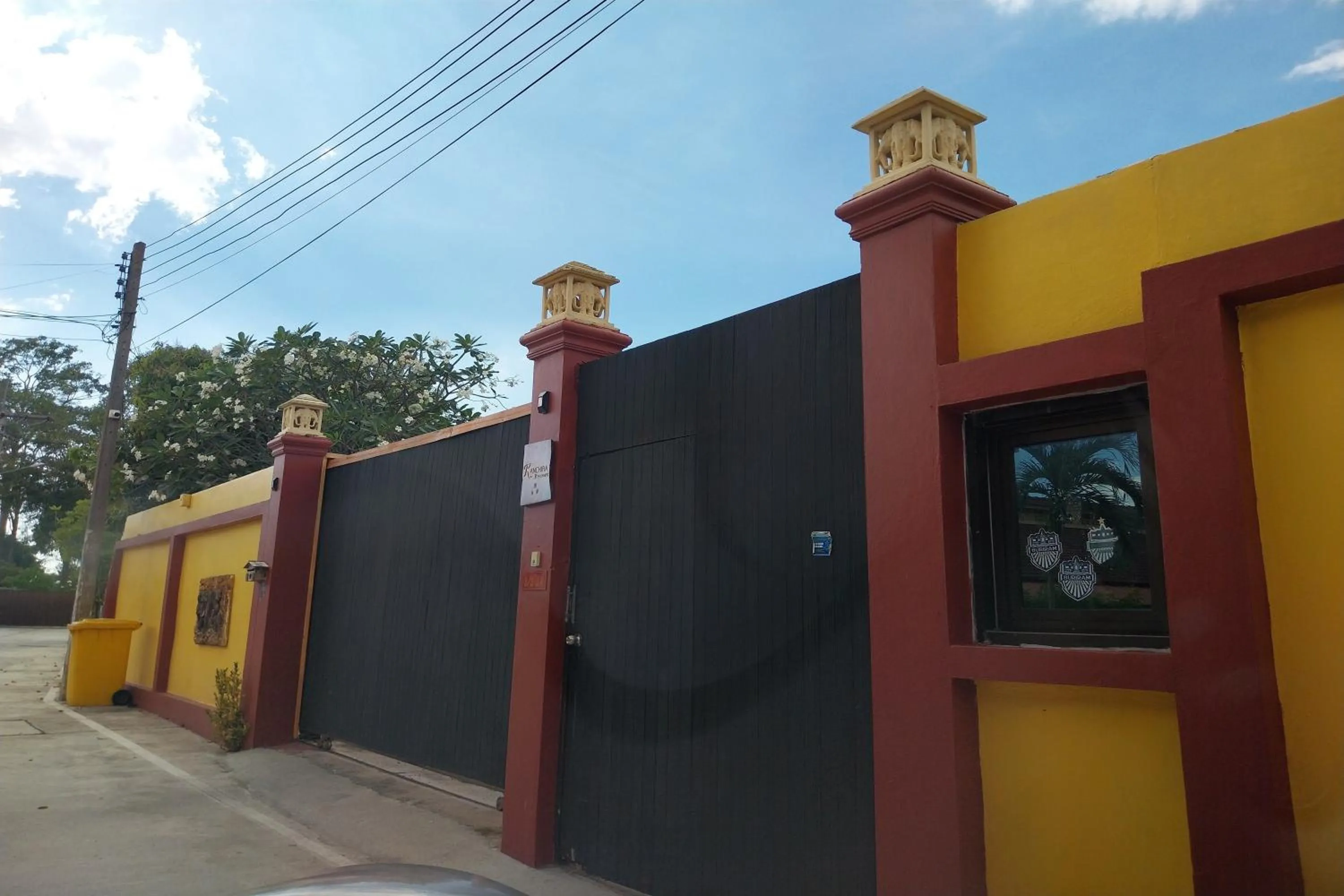 Property building in Kanchira Resort