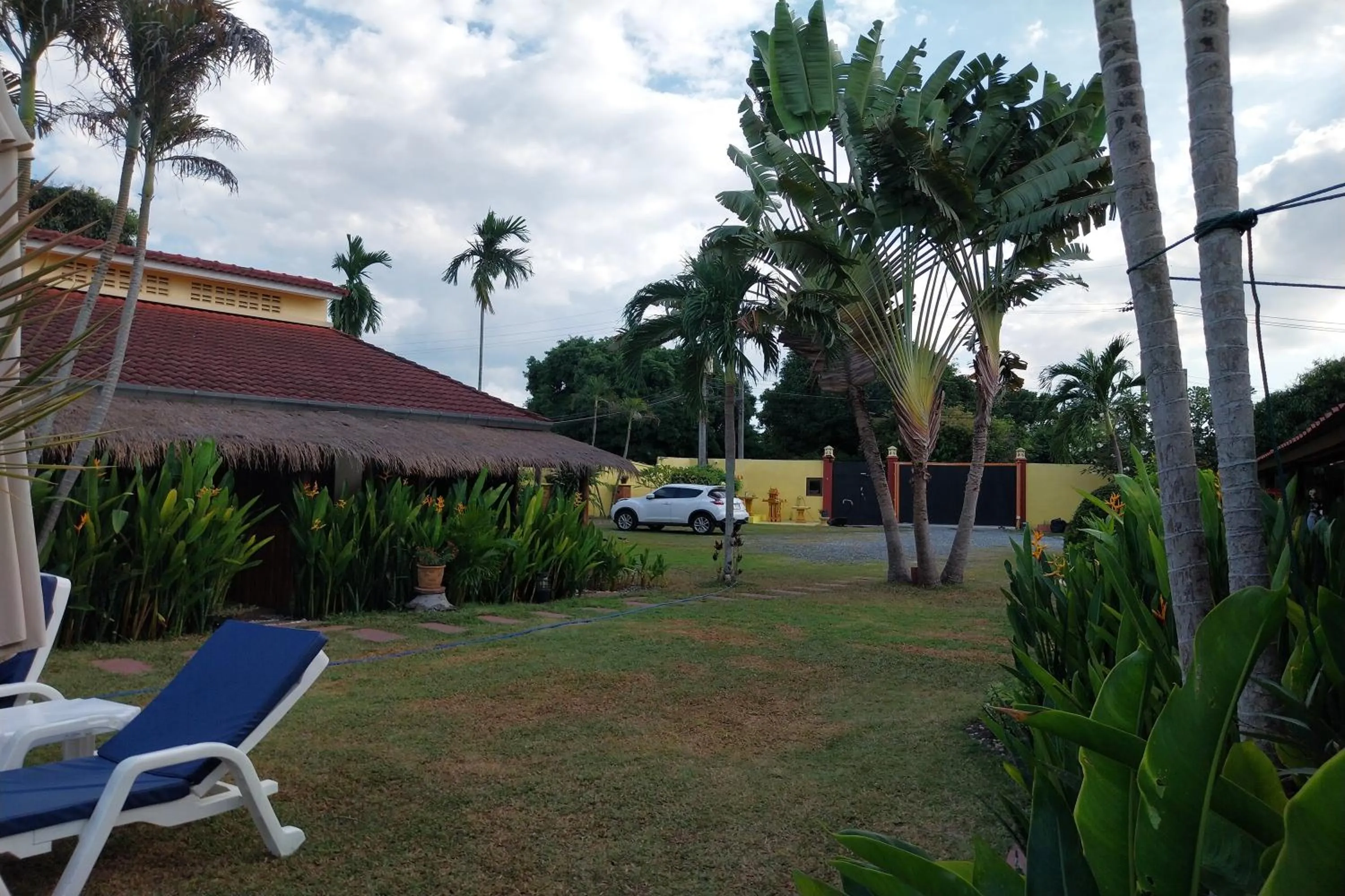 Garden in Kanchira Resort