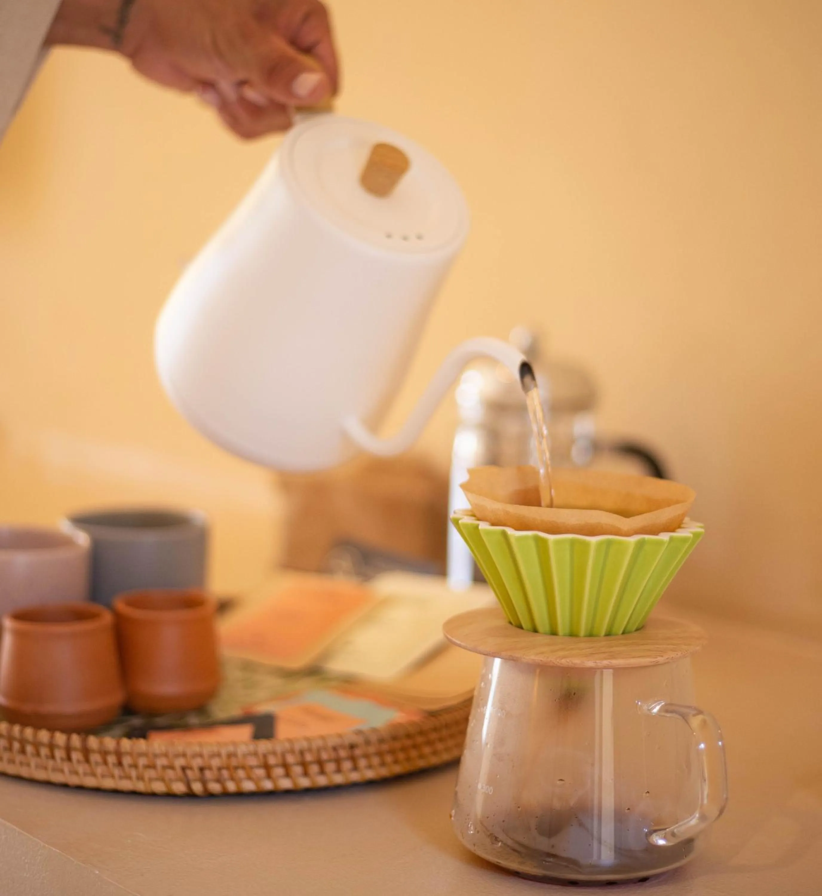 Coffee/tea facilities in Rustic and Blue Getaway