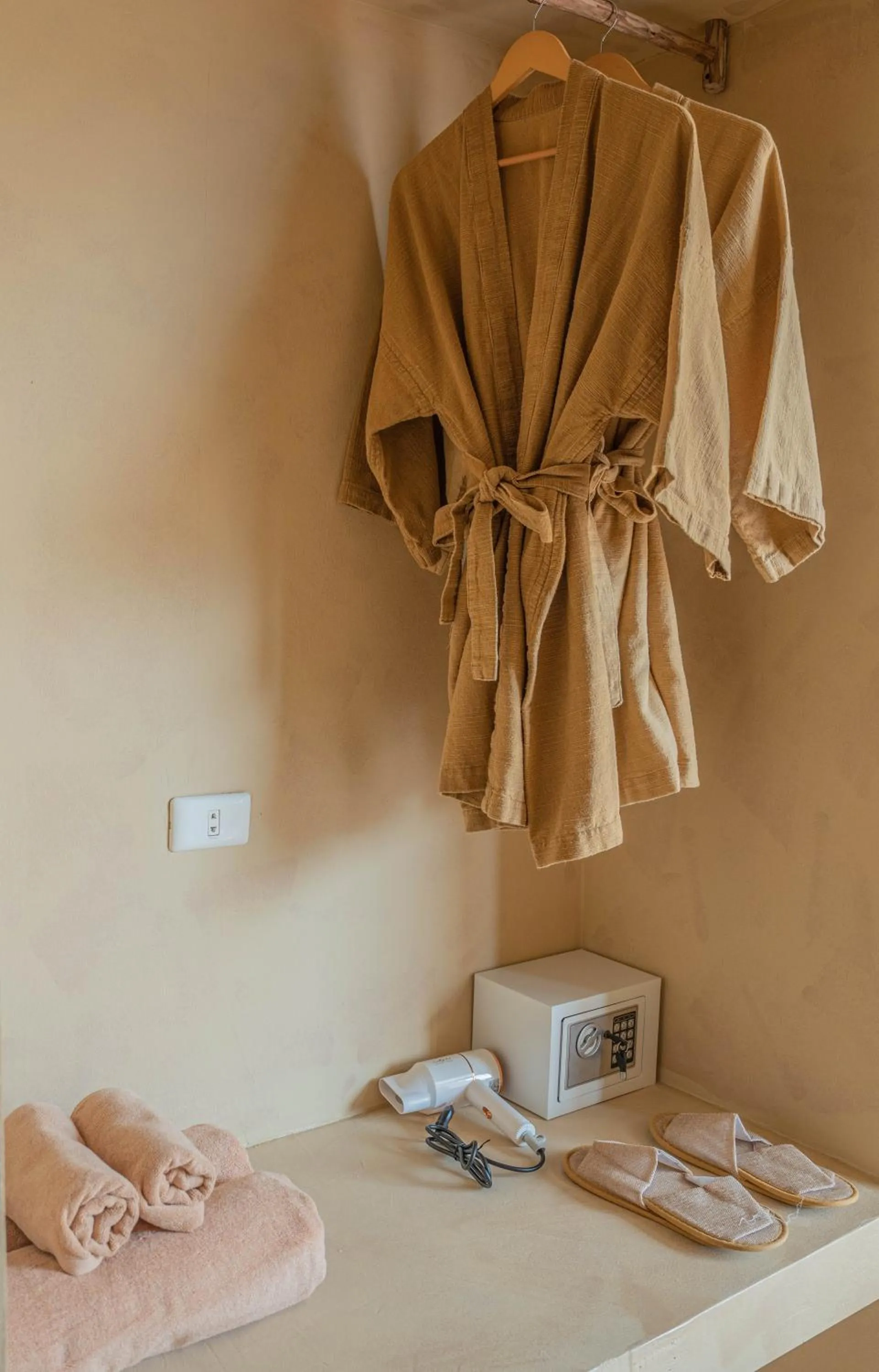 Area and facilities in Rustic and Blue Getaway