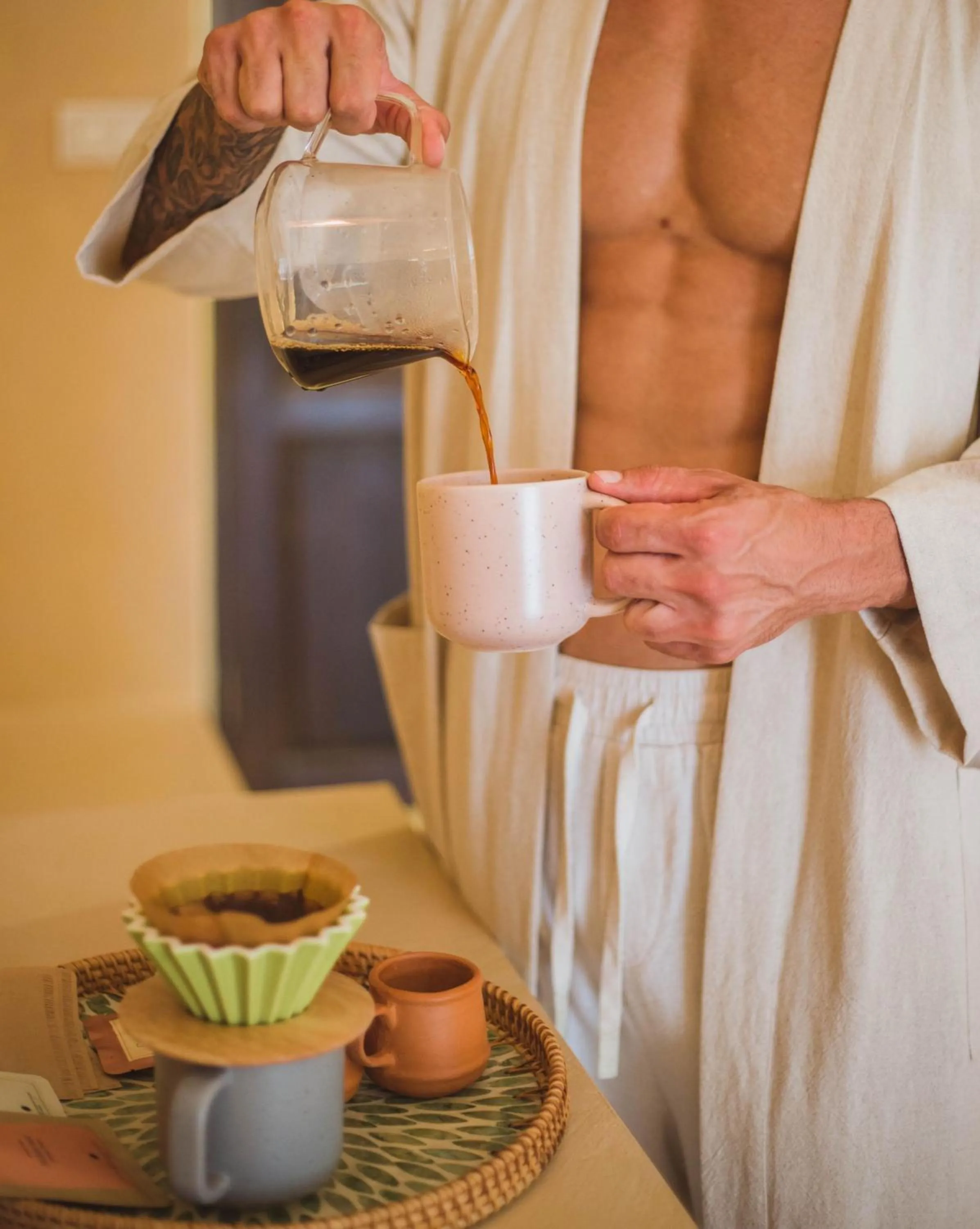 Coffee/tea facilities in Rustic and Blue Getaway