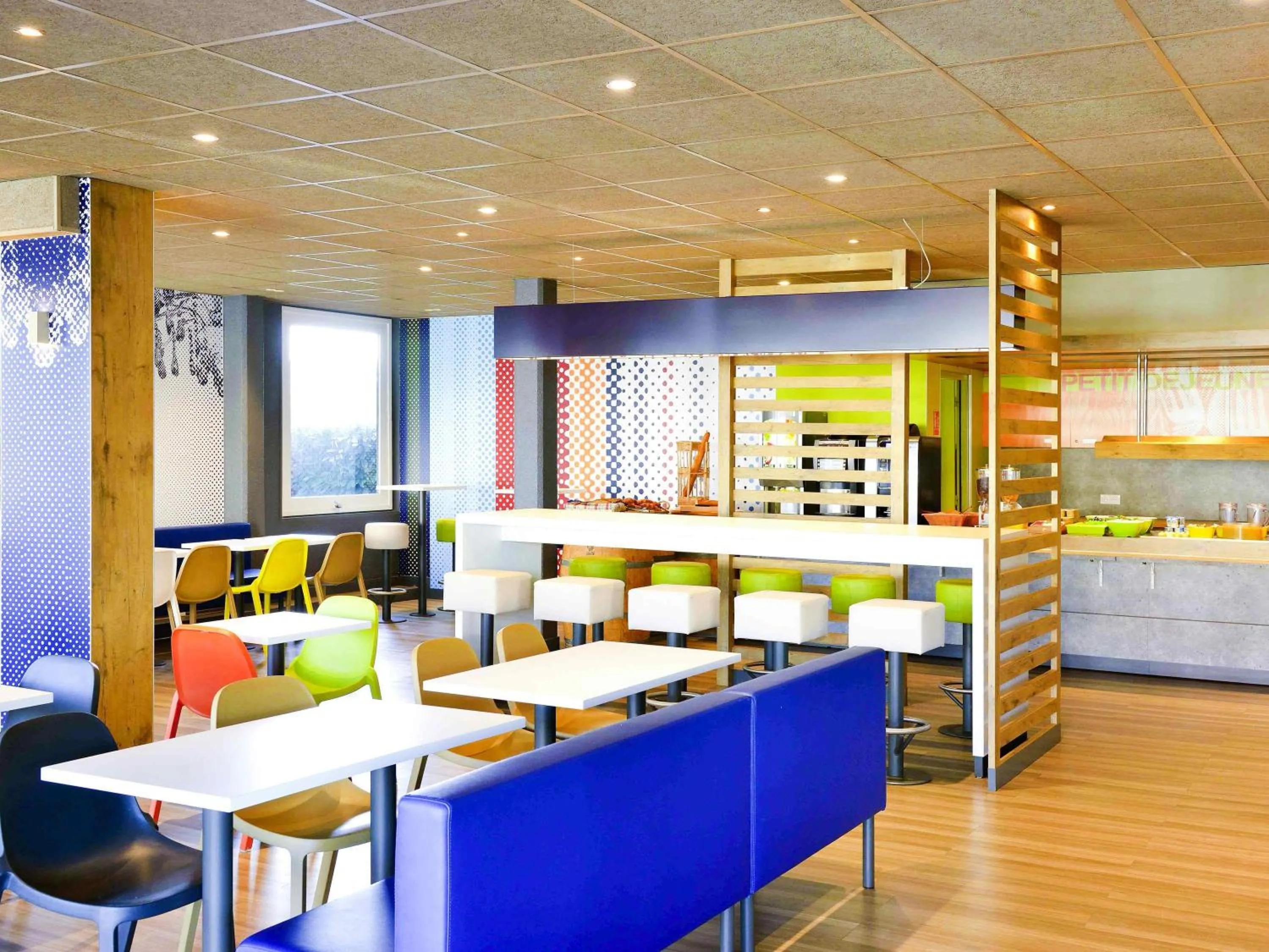 Breakfast in ibis budget Bordeaux Lac