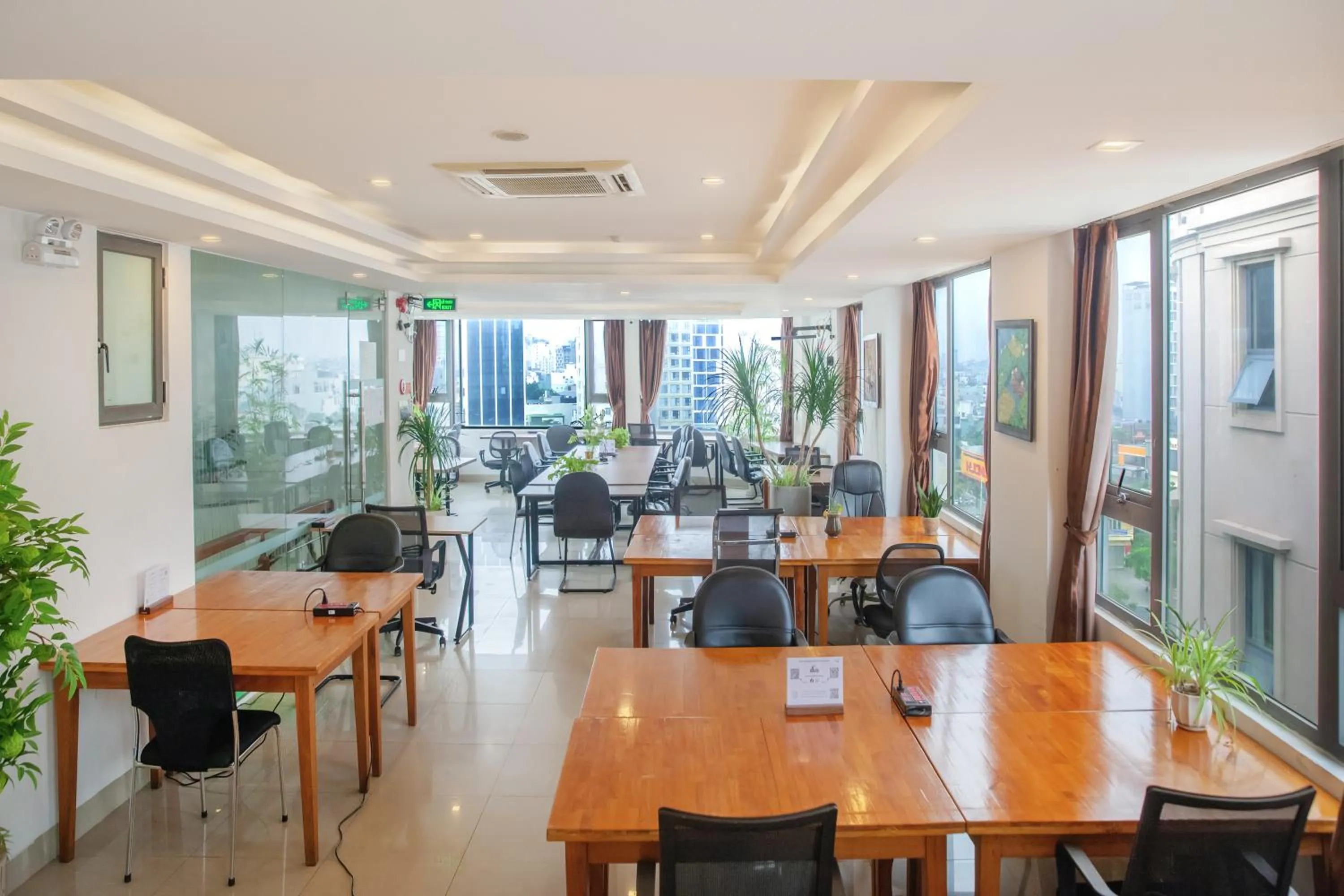 Restaurant/places to eat in Waikiki Beach Hotel Da Nang