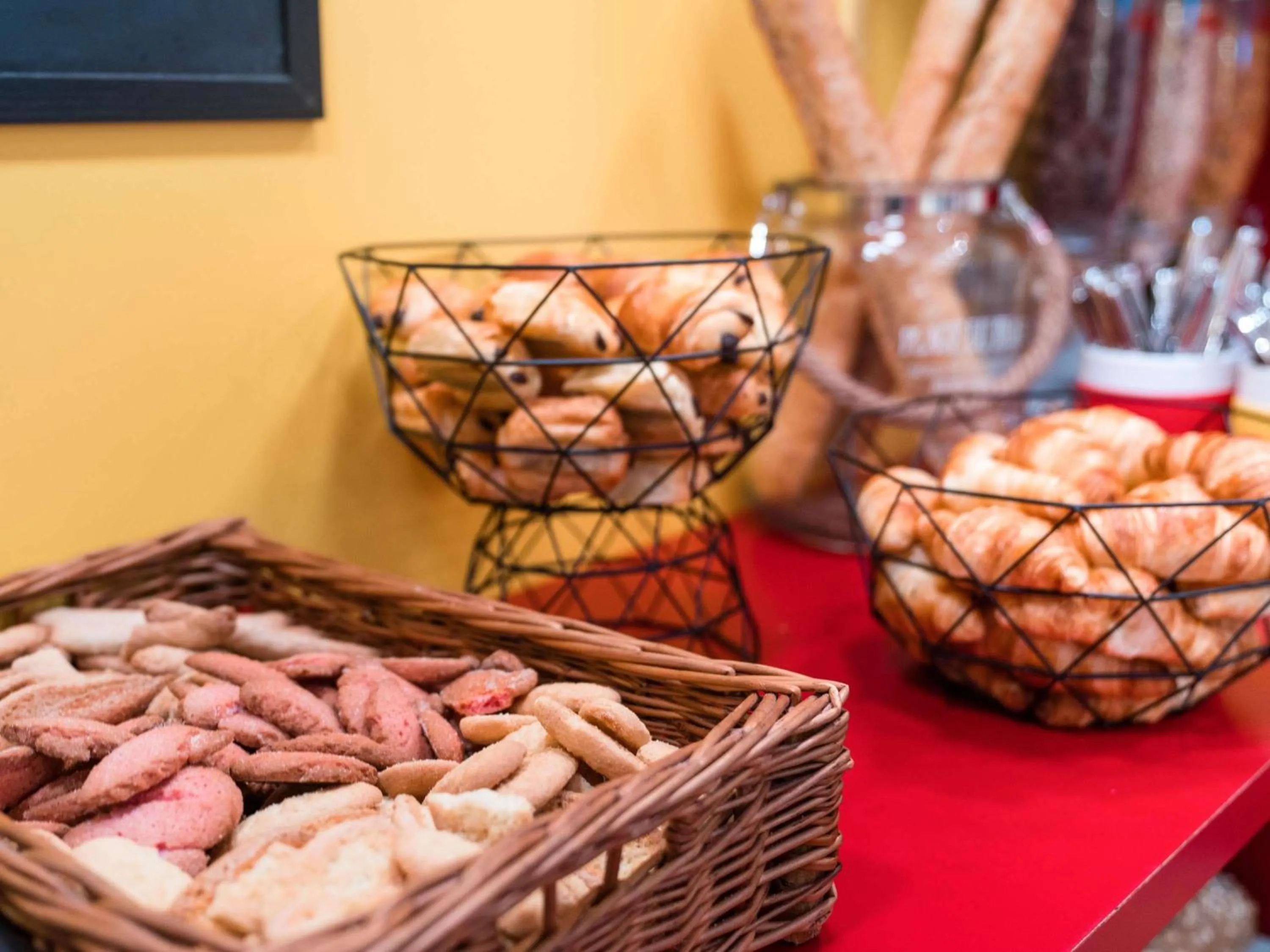 Breakfast in ibis Styles Montpellier Centre Comedie