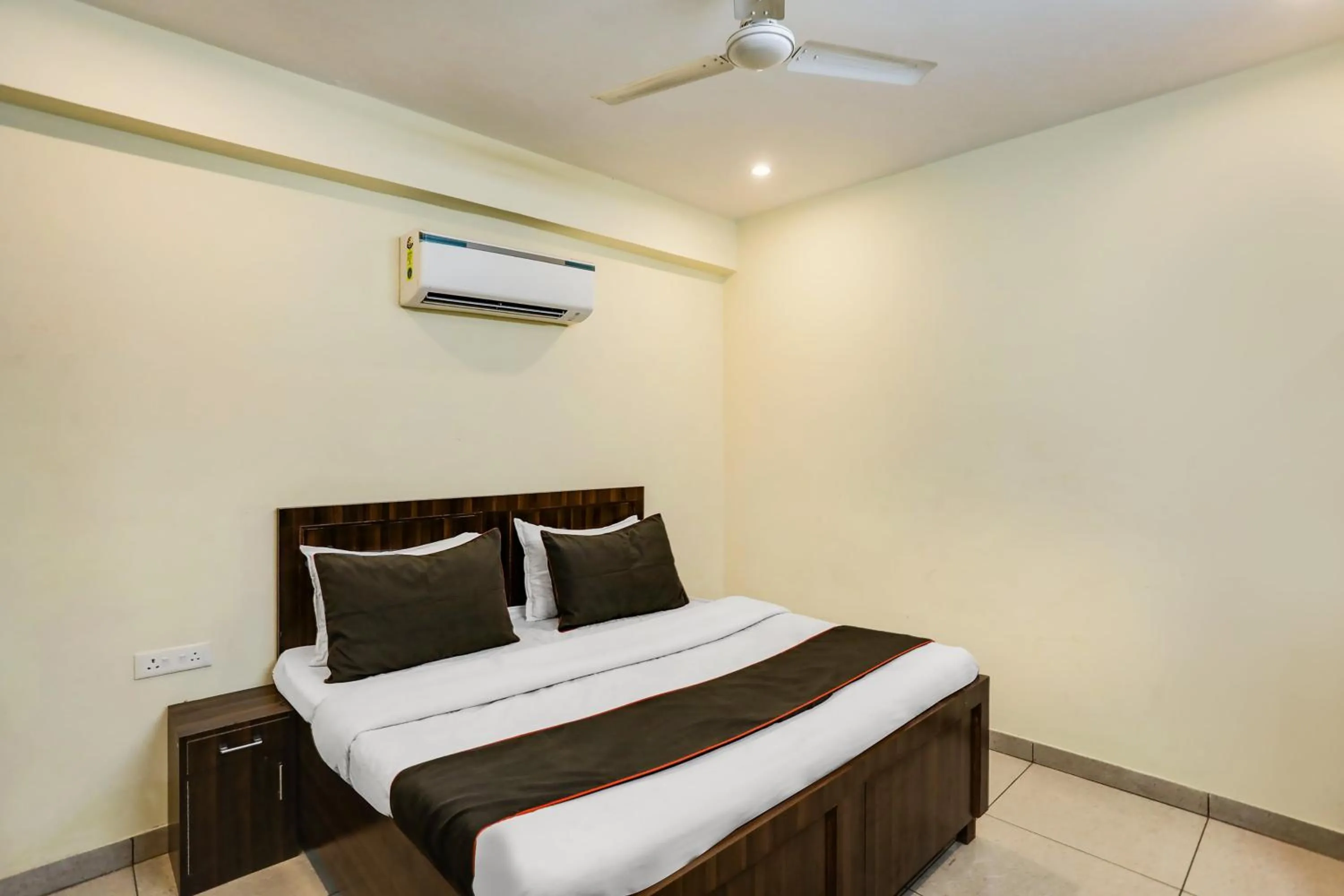 Bedroom in Hotel Midtown