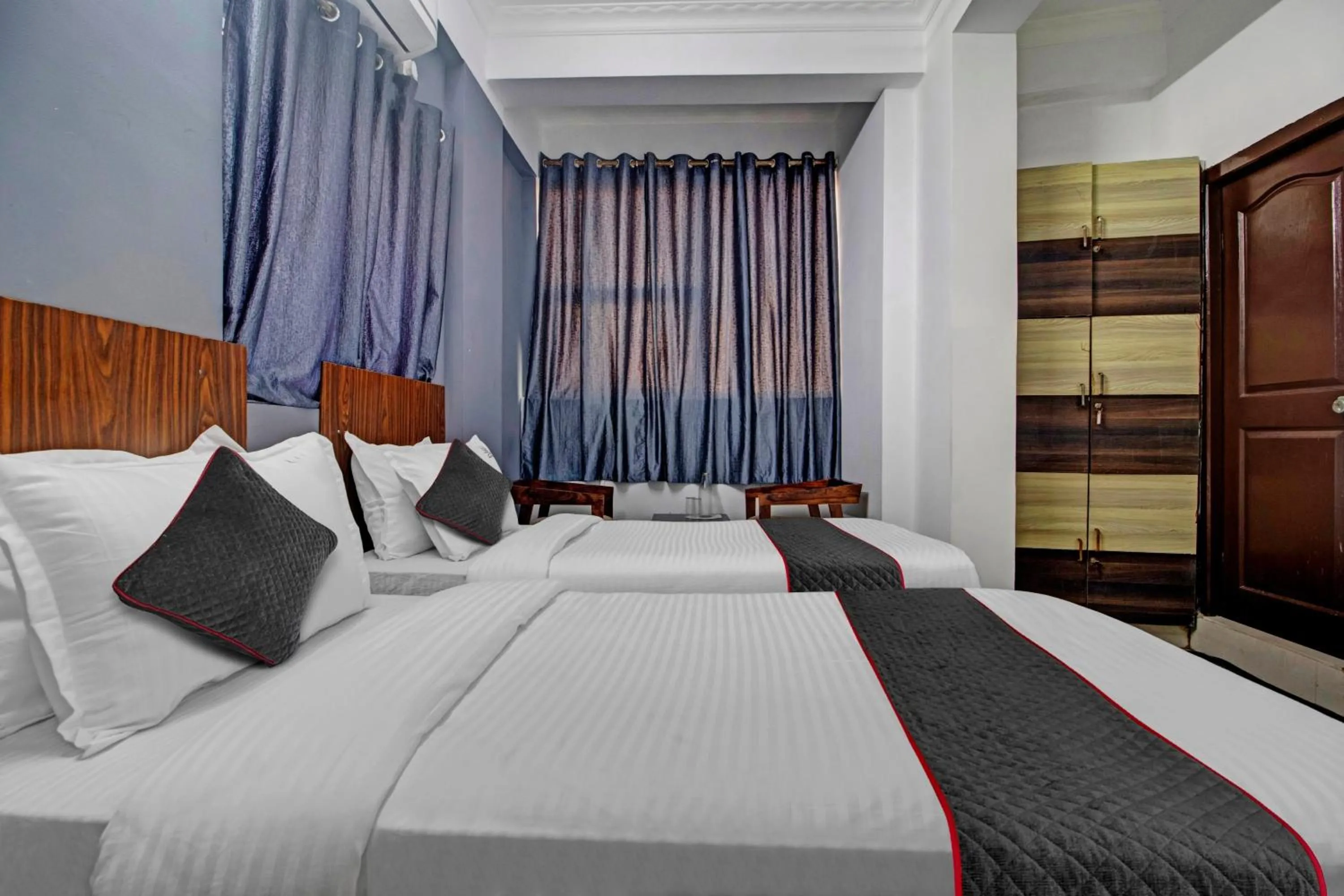 Bedroom, Bed in Hotel O Sunrise