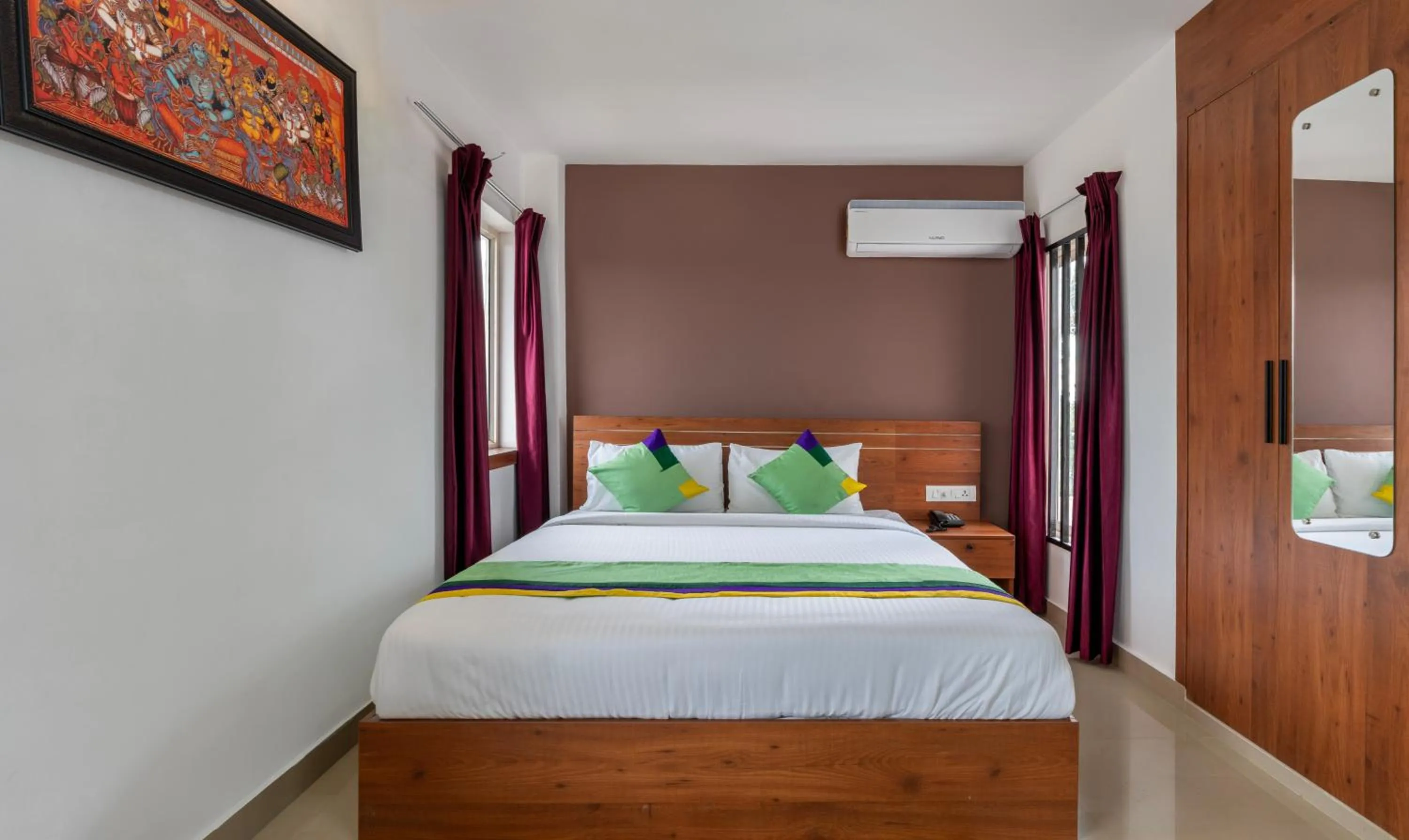 Bed in Treebo JP Residency