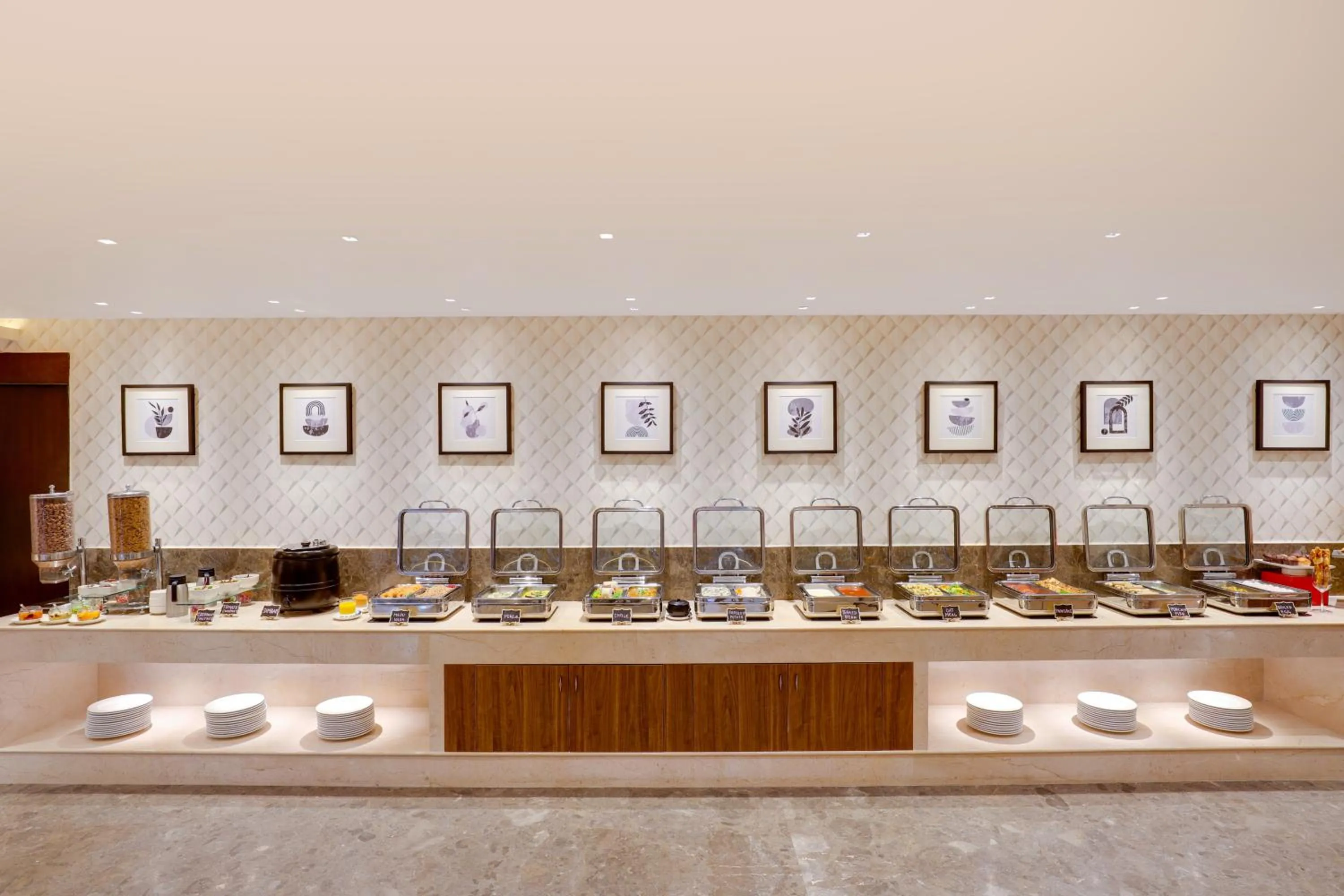 Buffet breakfast in Lemon Tree Suites, Whitefield, Bengaluru