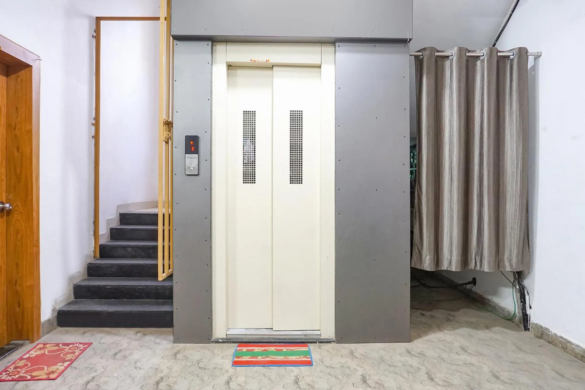 Lobby or reception in FabHotel The White House Inn