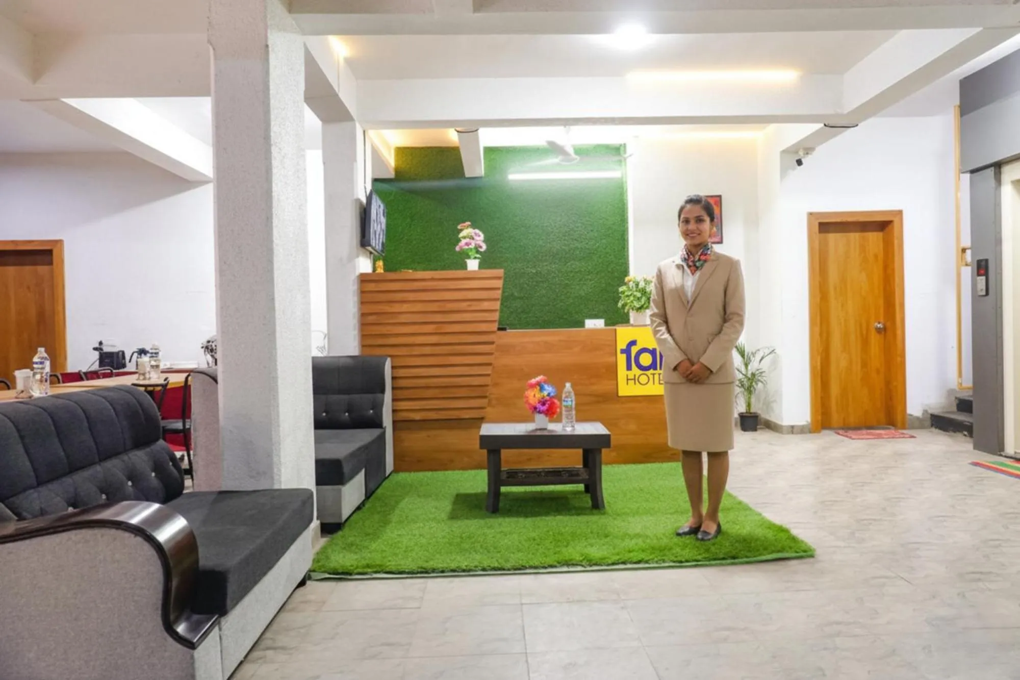 Lobby or reception in FabHotel The White House Inn