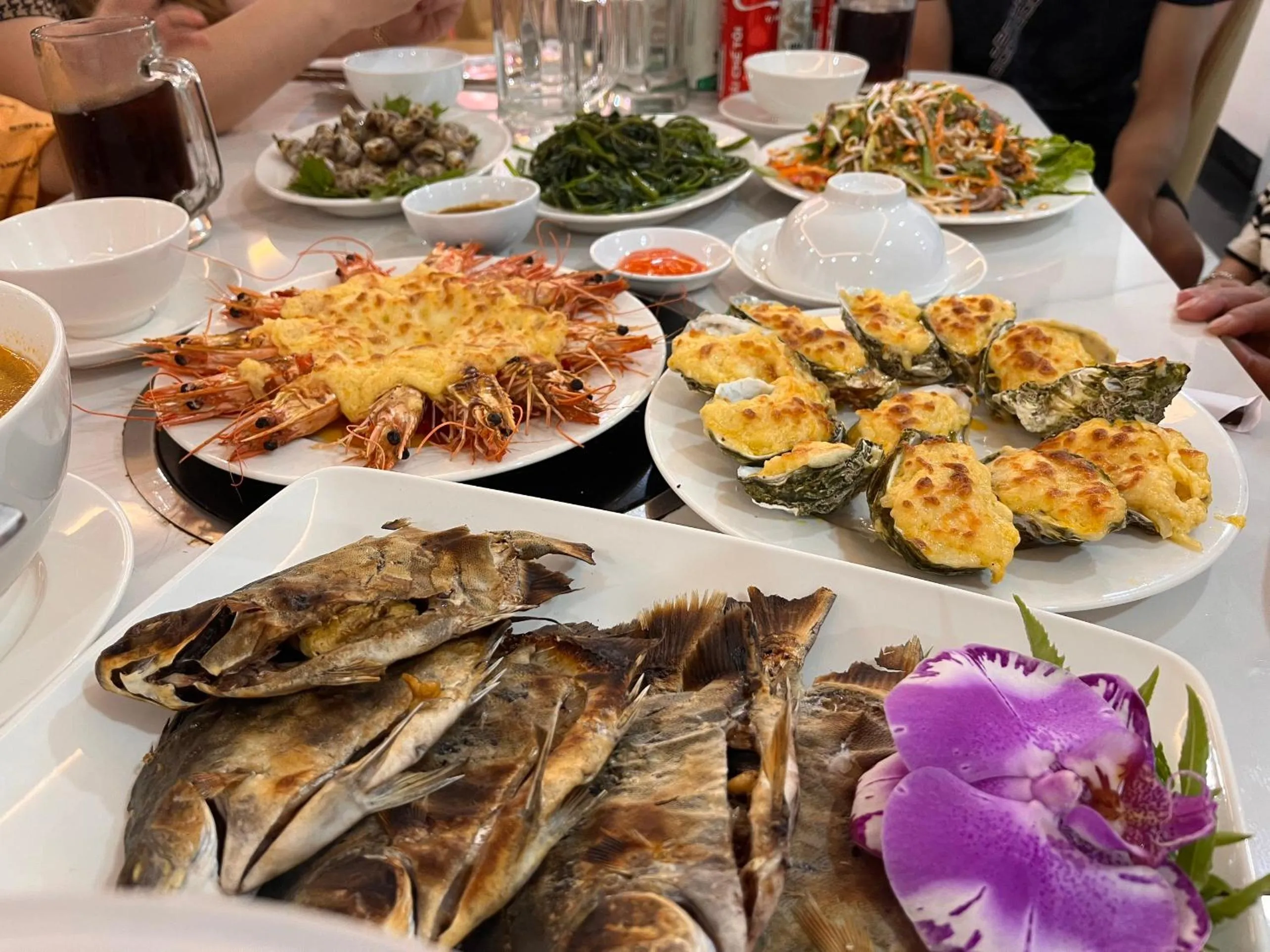 Restaurant/places to eat in Cat Ba Wonder Hotel