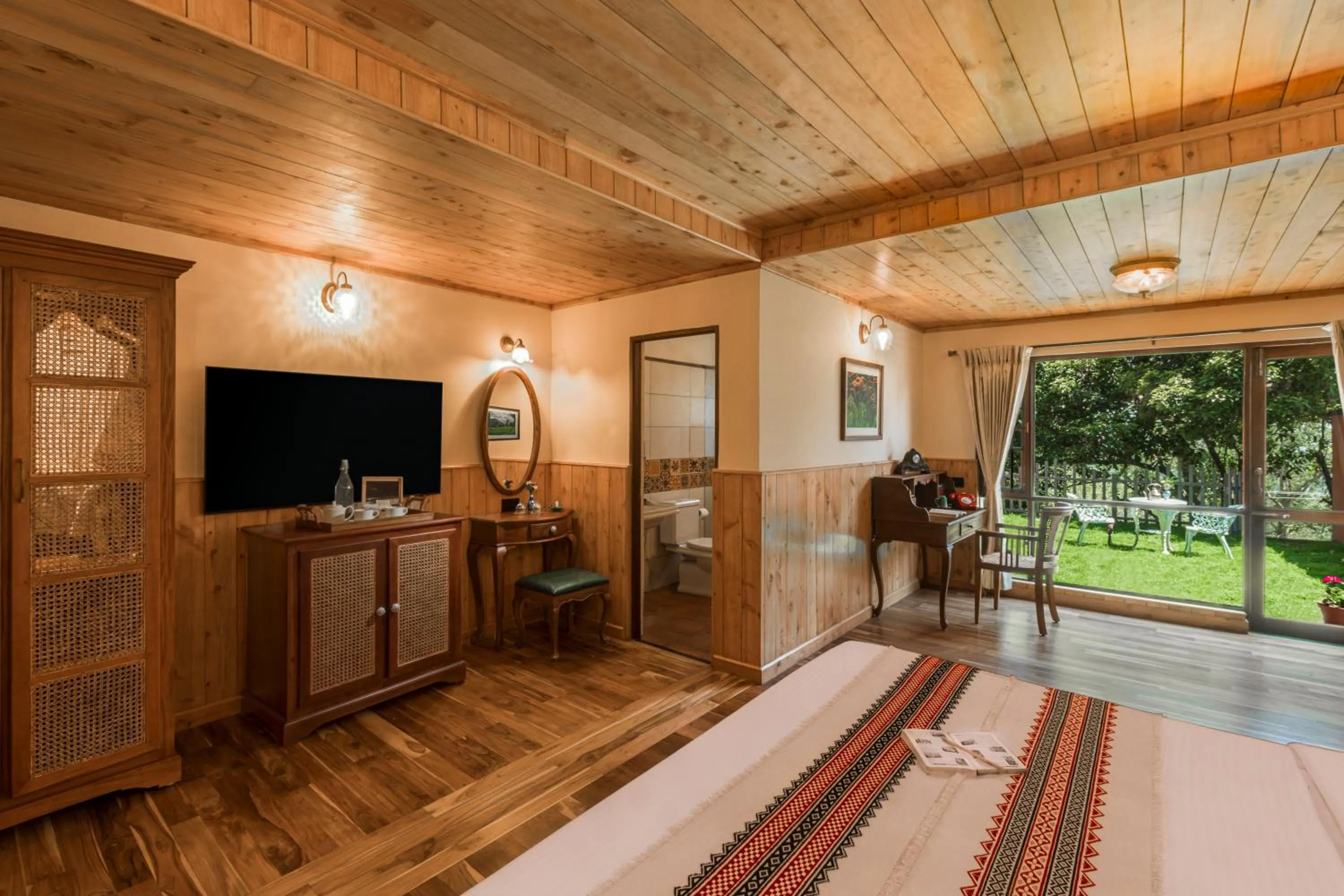 Garden in Willow Hill by Nature Resorts and Stays