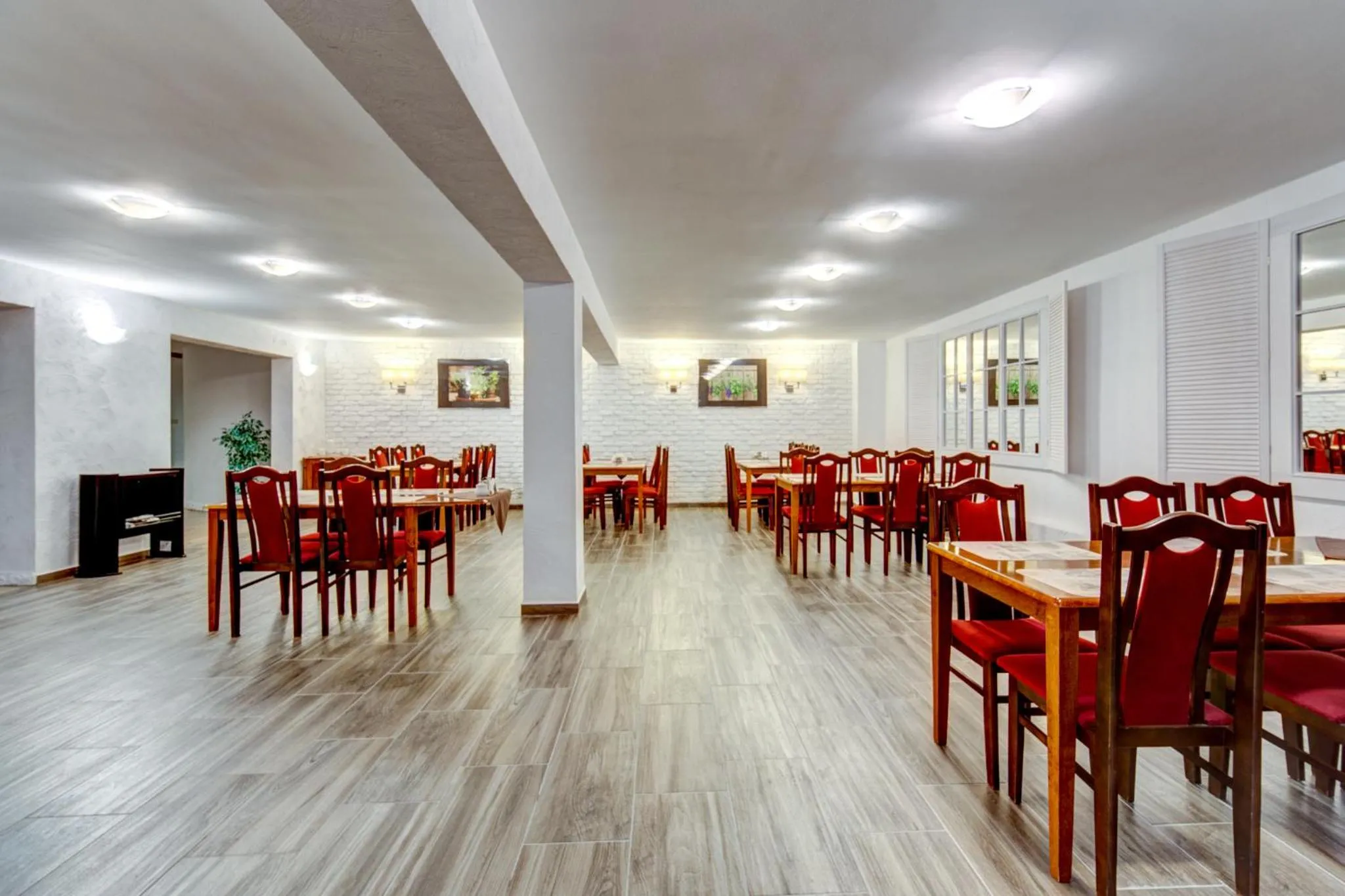 Dining area in Villa Melody