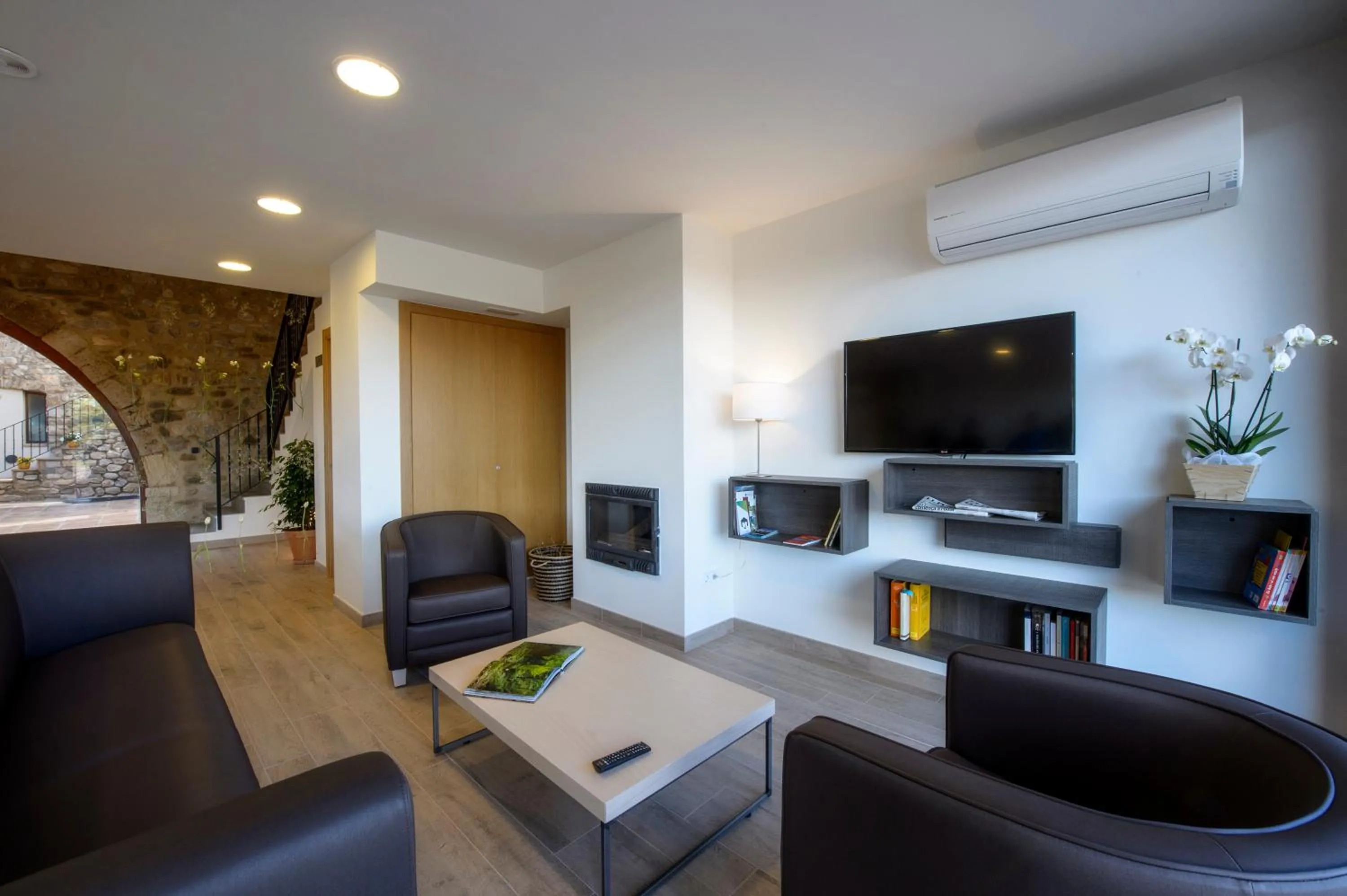 Communal lounge/ TV room in Mas Pere Pau