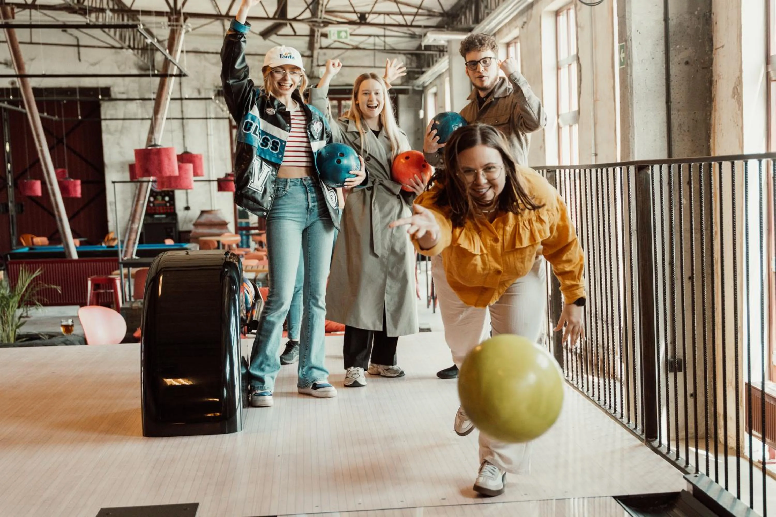Bowling in Hotel ARCHE Fabryka Samolotów w Mielnie