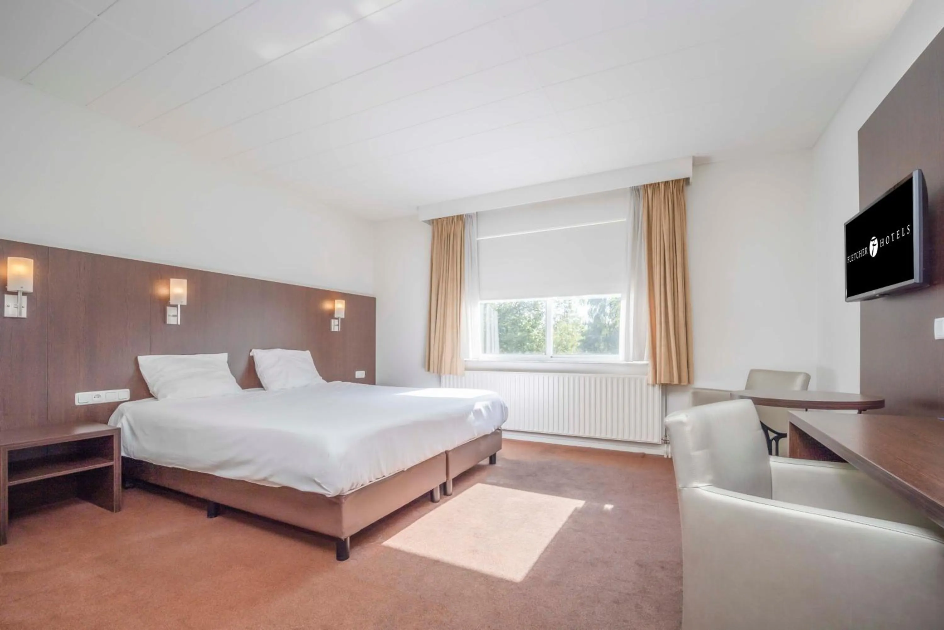 Bedroom, Bed in Fletcher Hotel-Restaurant Waalwijk