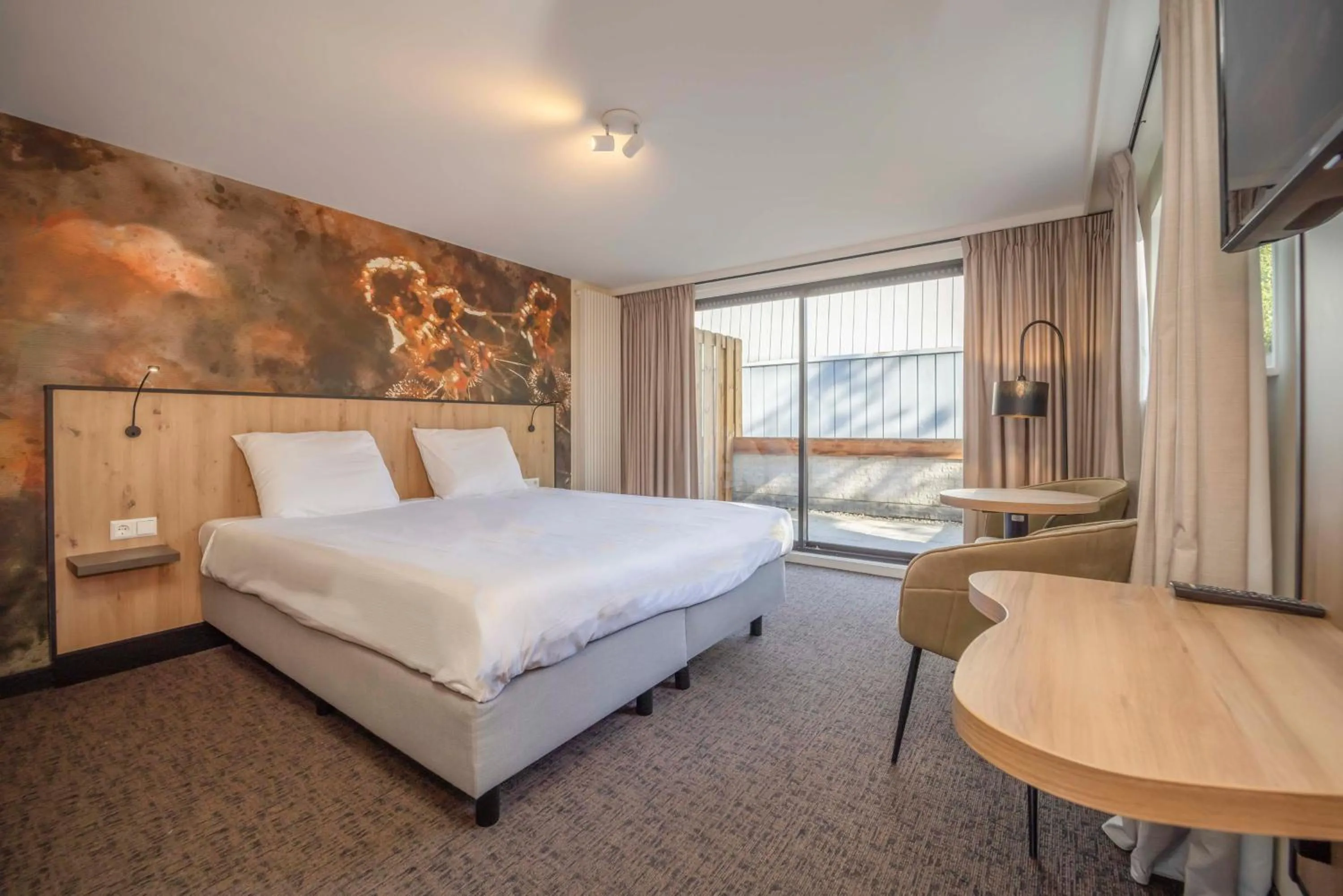 Bedroom, Bed in Fletcher Hotel-Restaurant Waalwijk