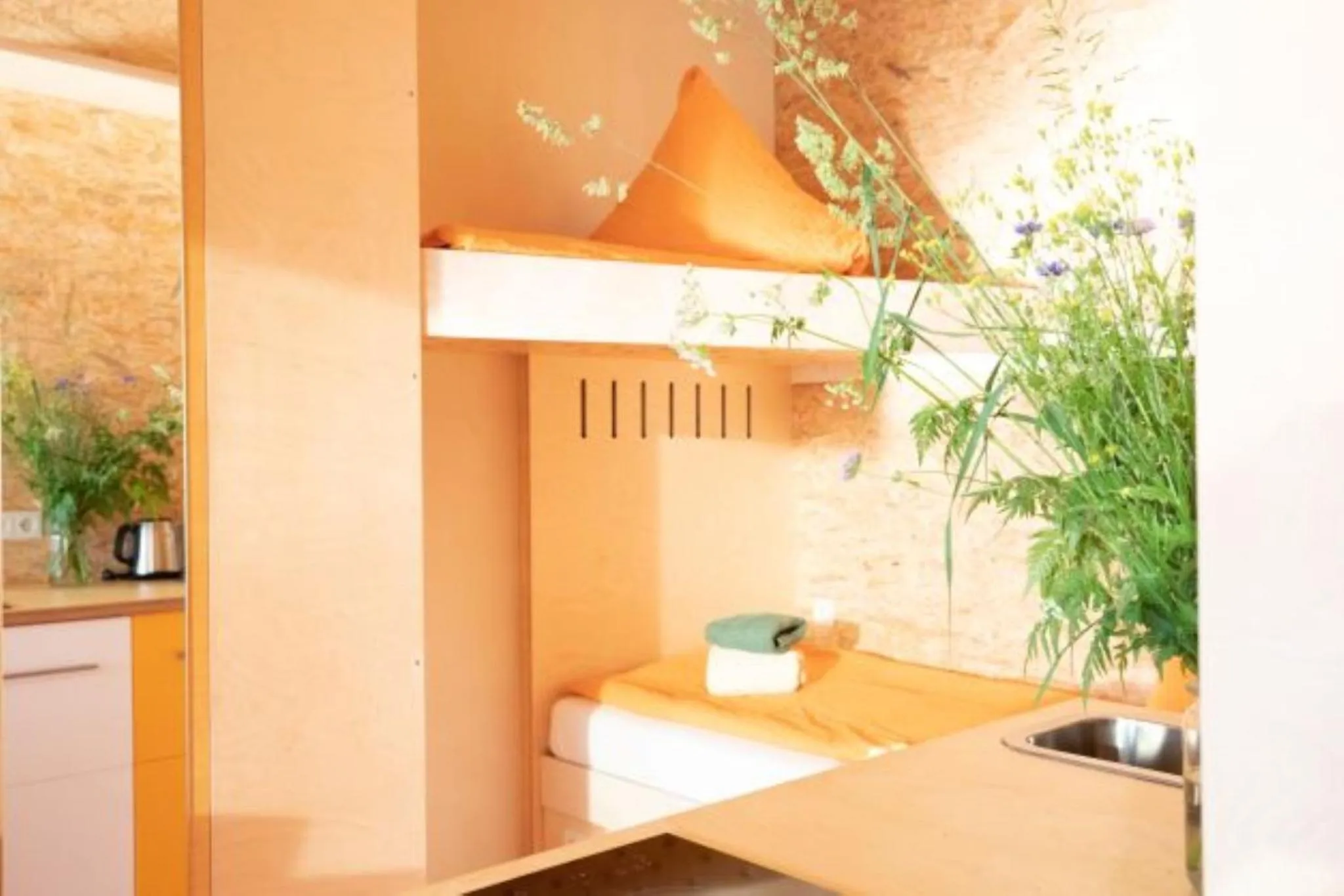 Bed in SELBSTgemacht