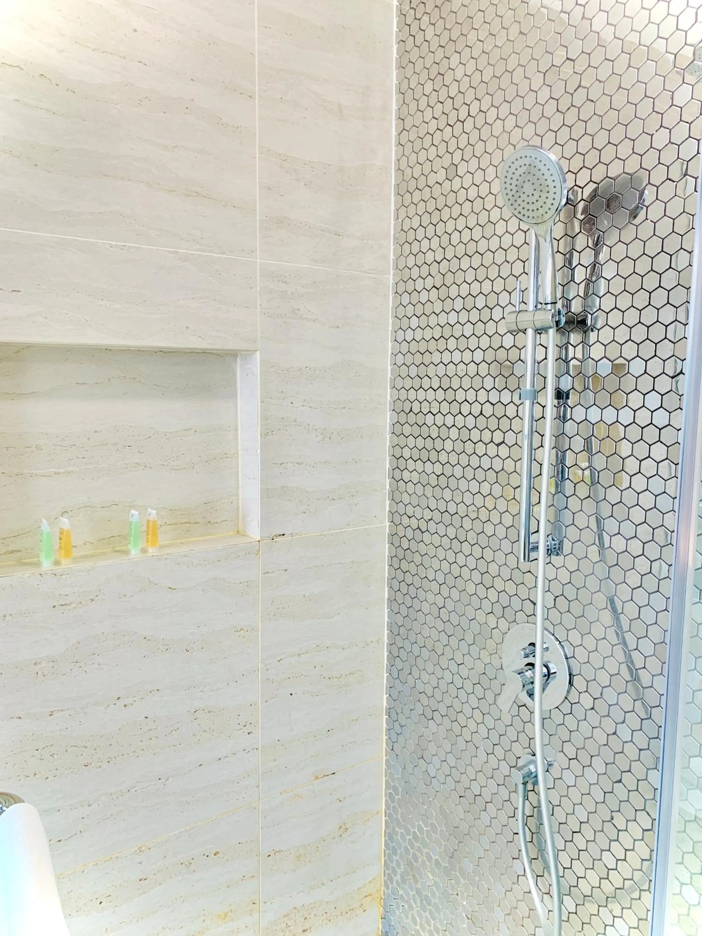 Shower in Star KLCC by Arman