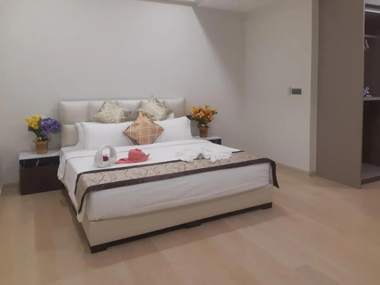 Bed in Star KLCC by Arman