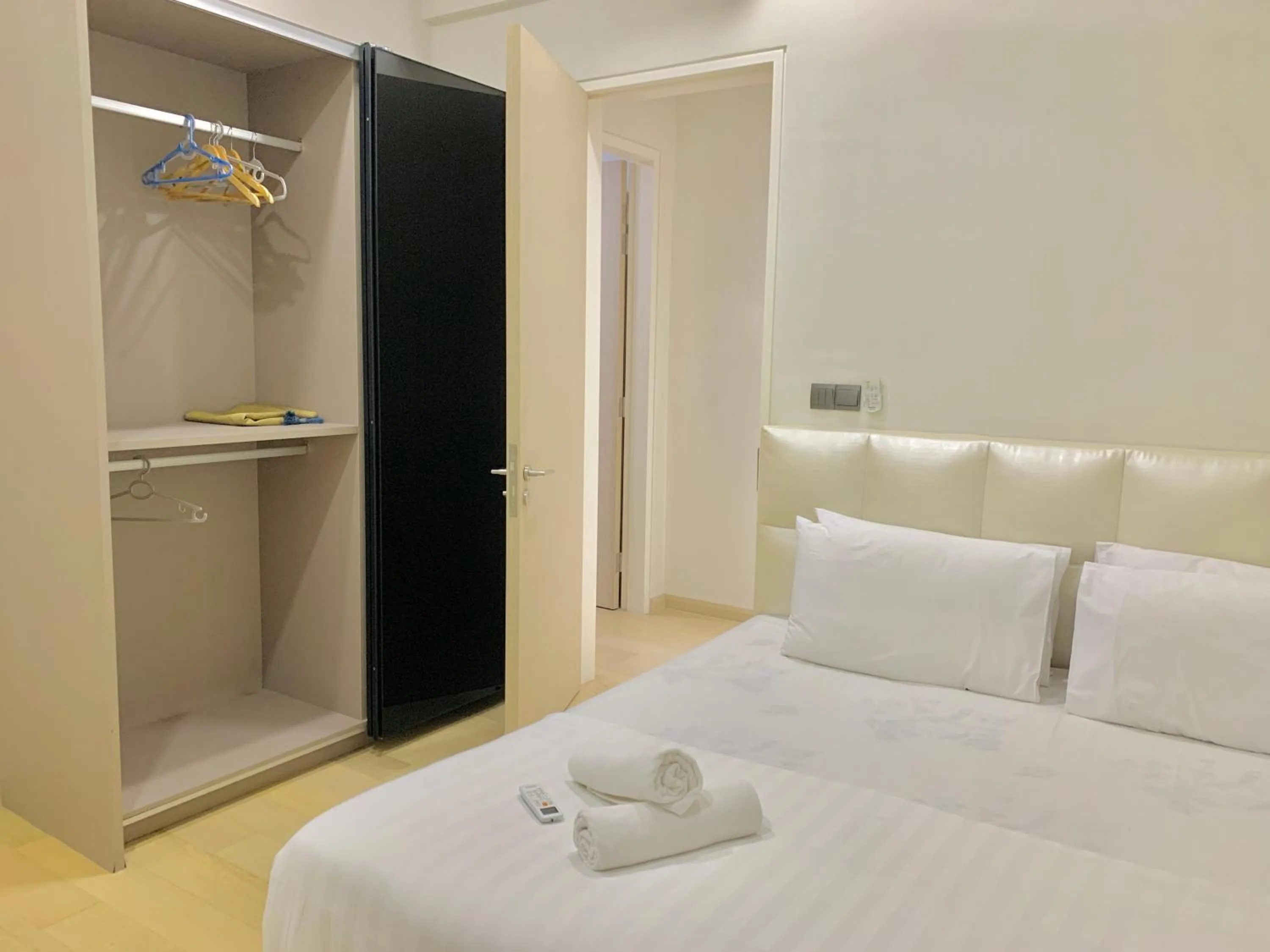 Bed in Star KLCC by Arman