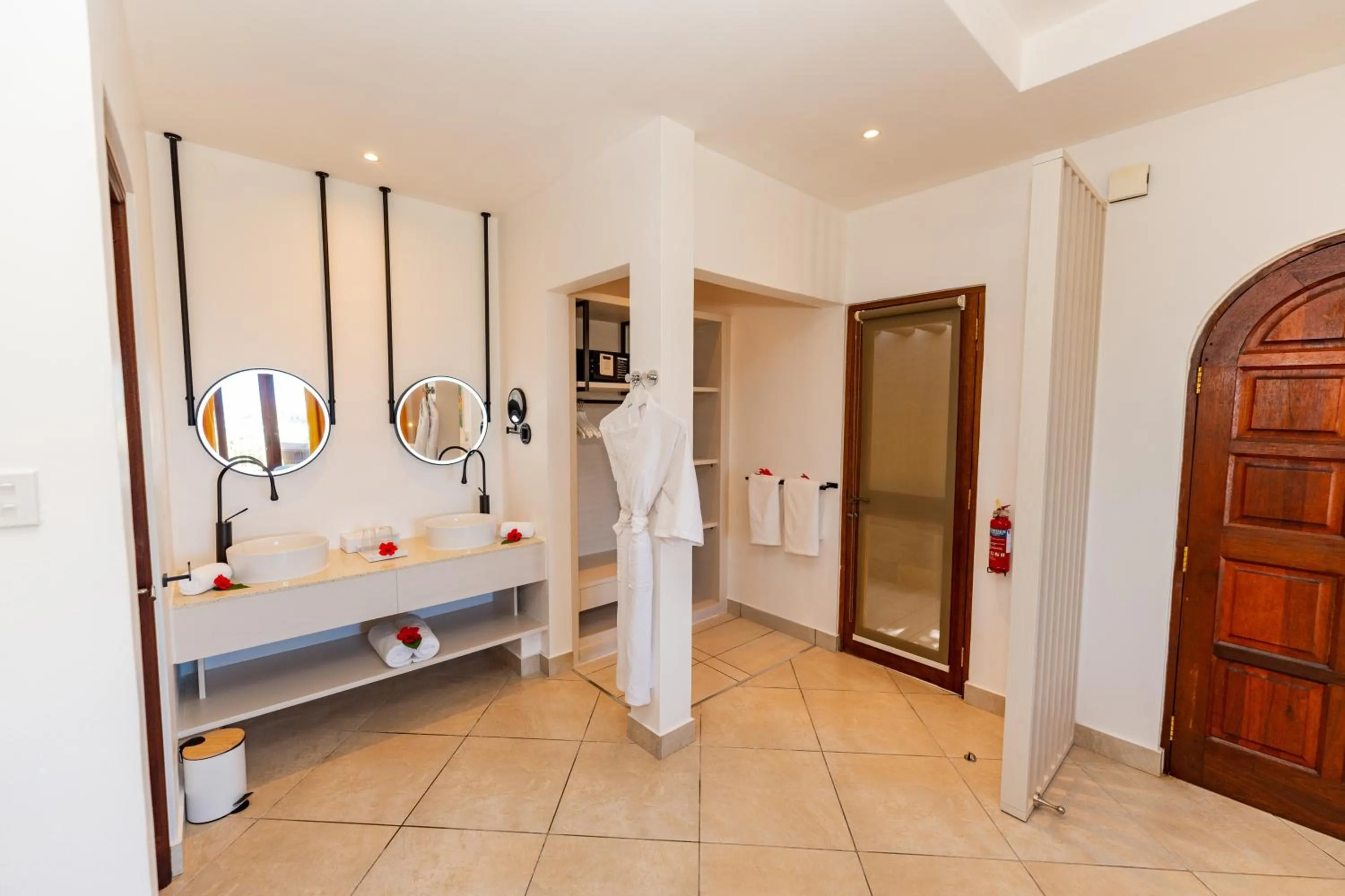 Bathroom, Bed in Valmer Resort and Spa