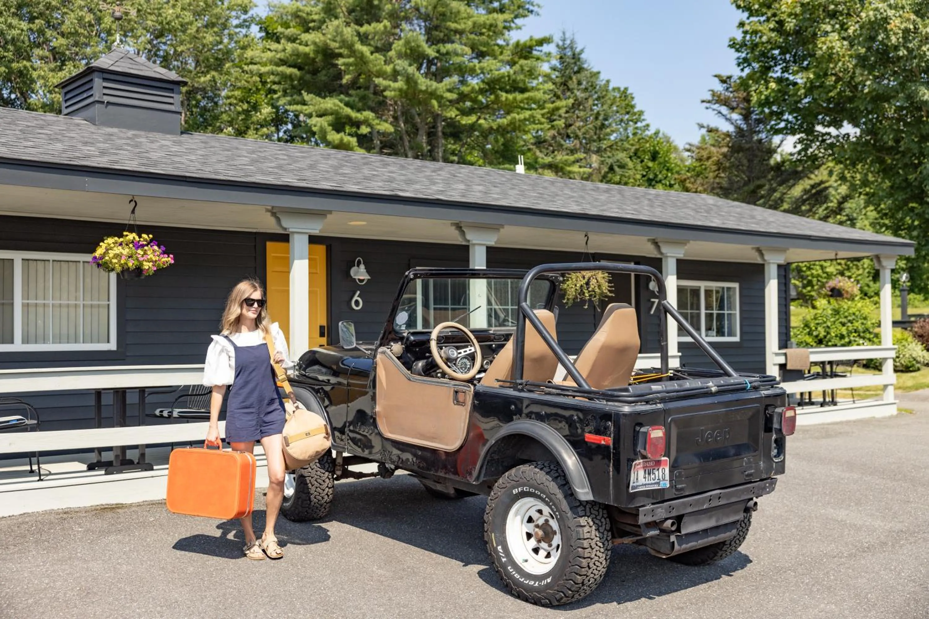Seascape Motel & Cottages