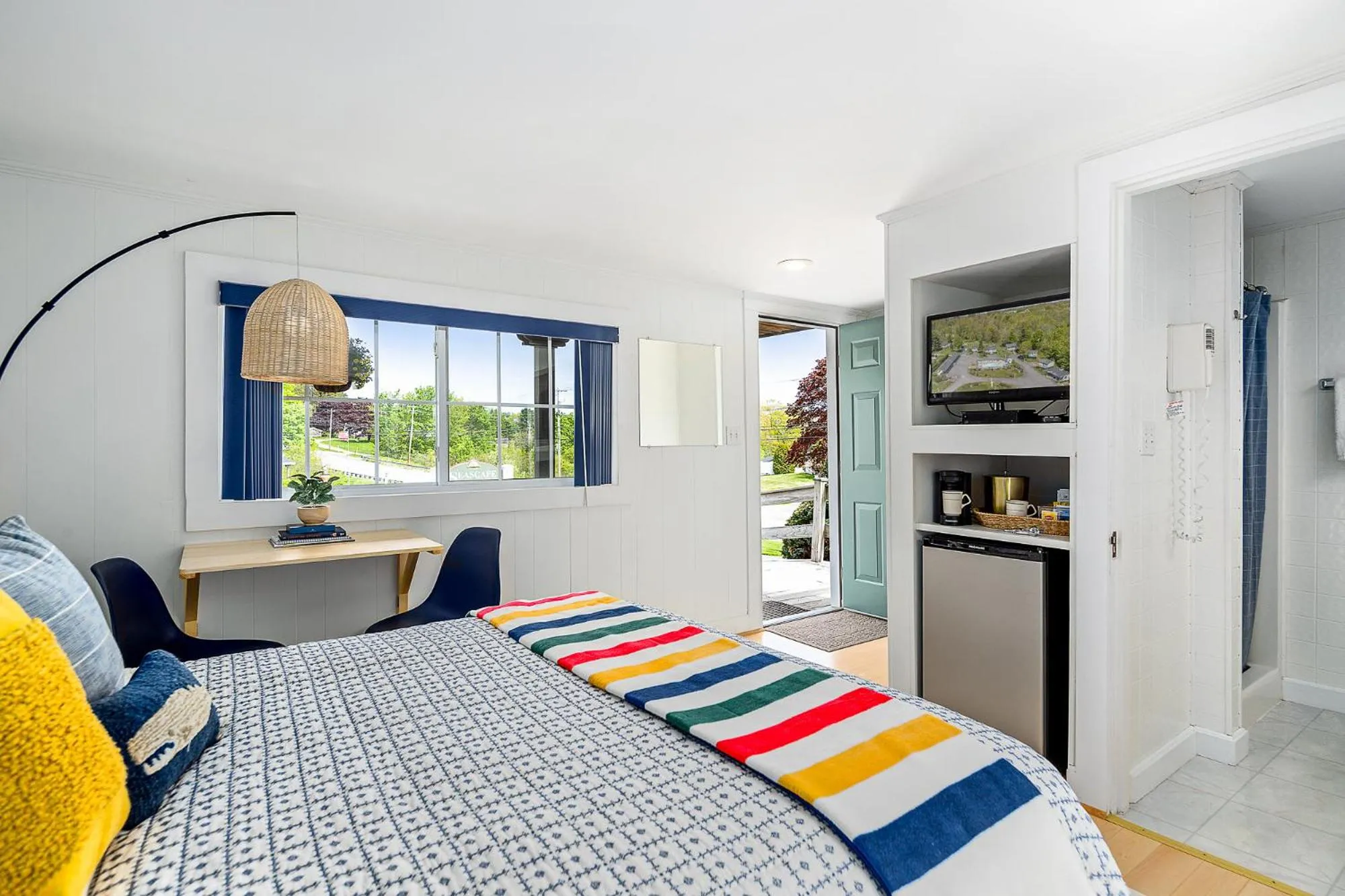 Bed in Seascape Motel & Cottages