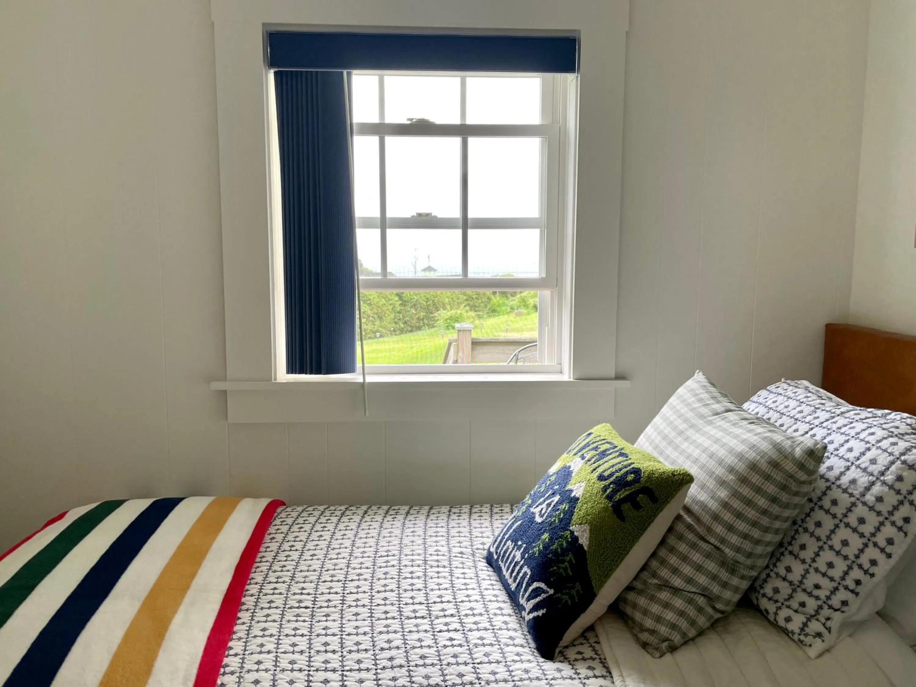 Bedroom, Bed in Seascape Motel & Cottages