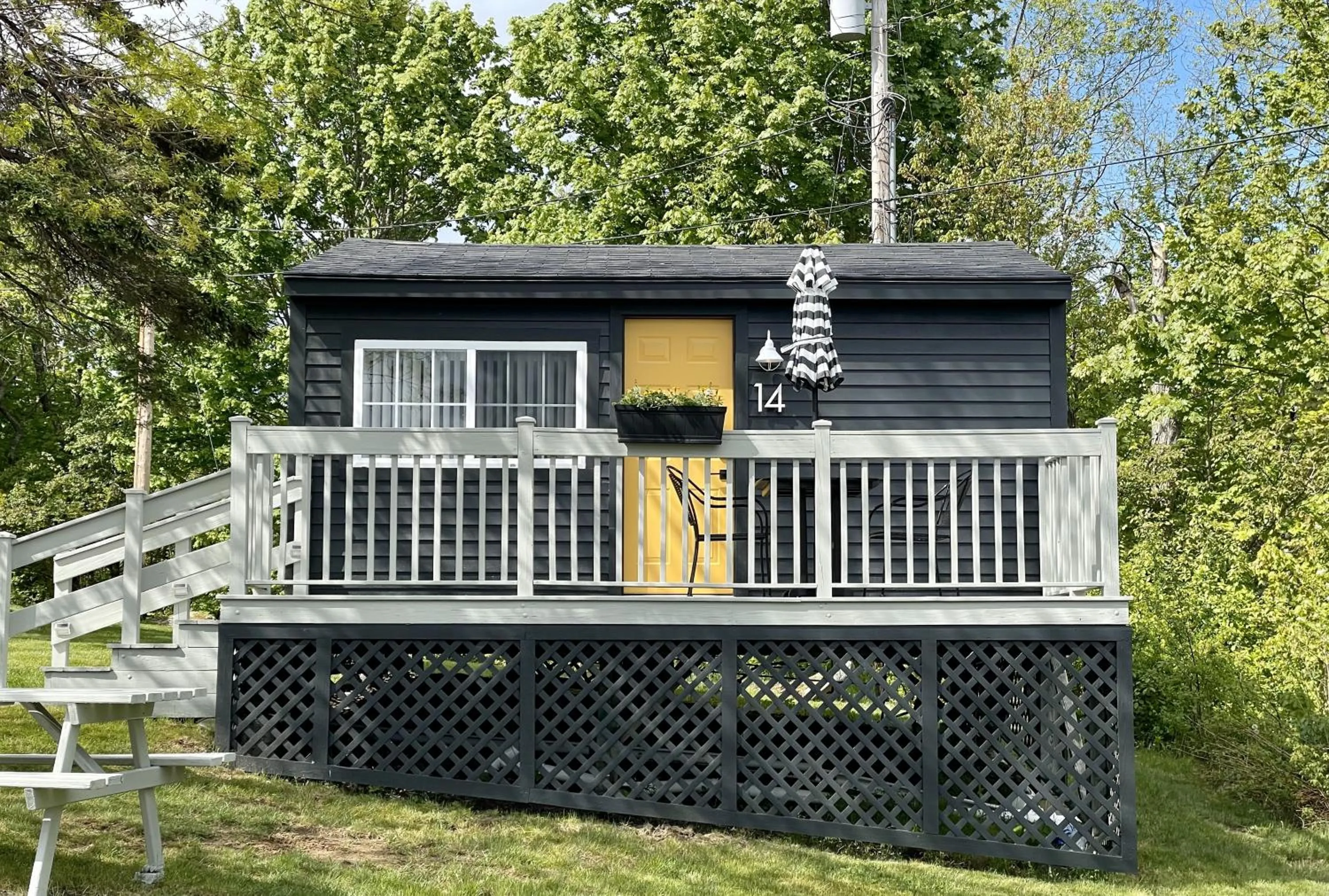 Property building in Seascape Motel & Cottages