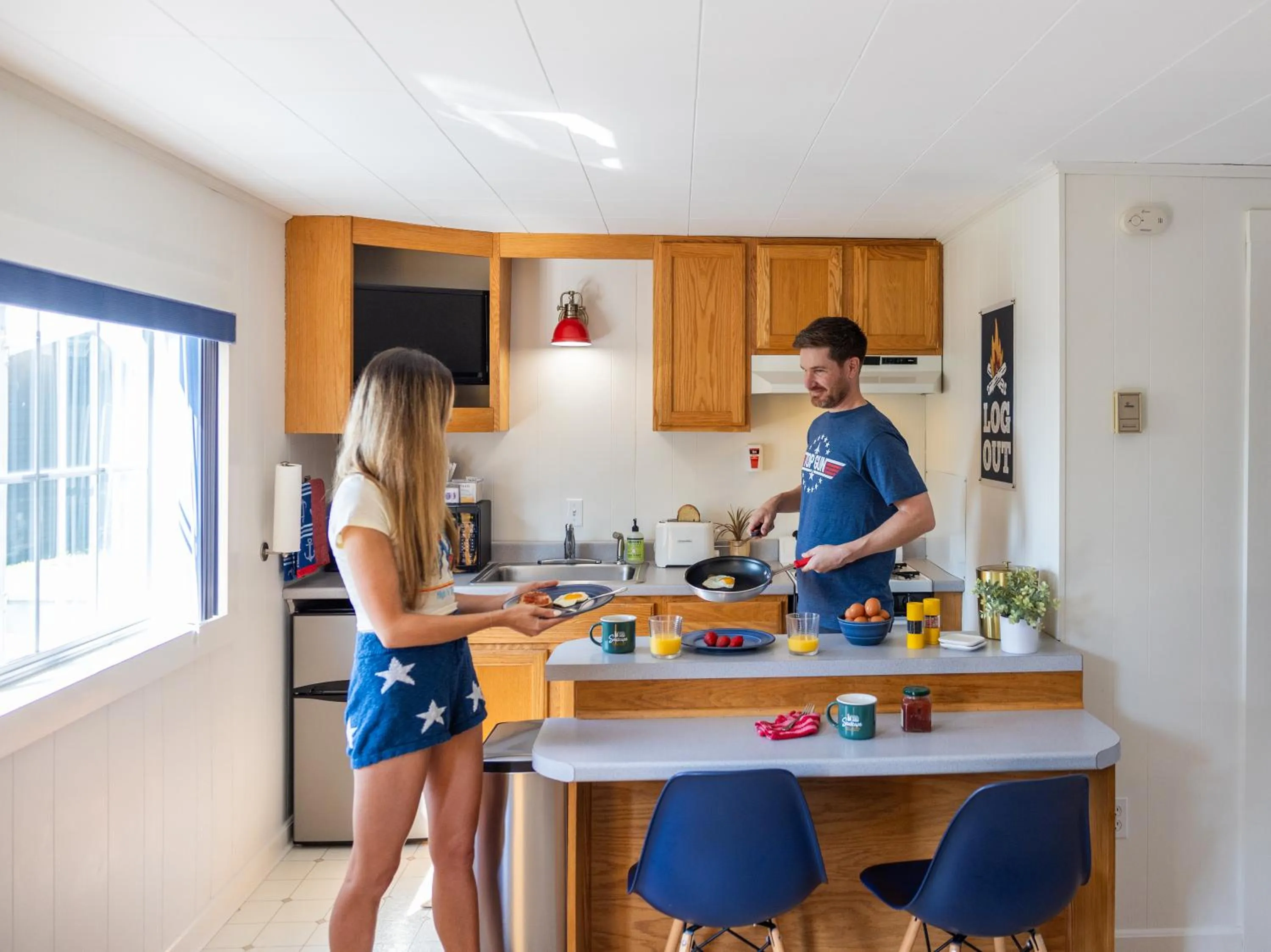 Seascape Motel & Cottages