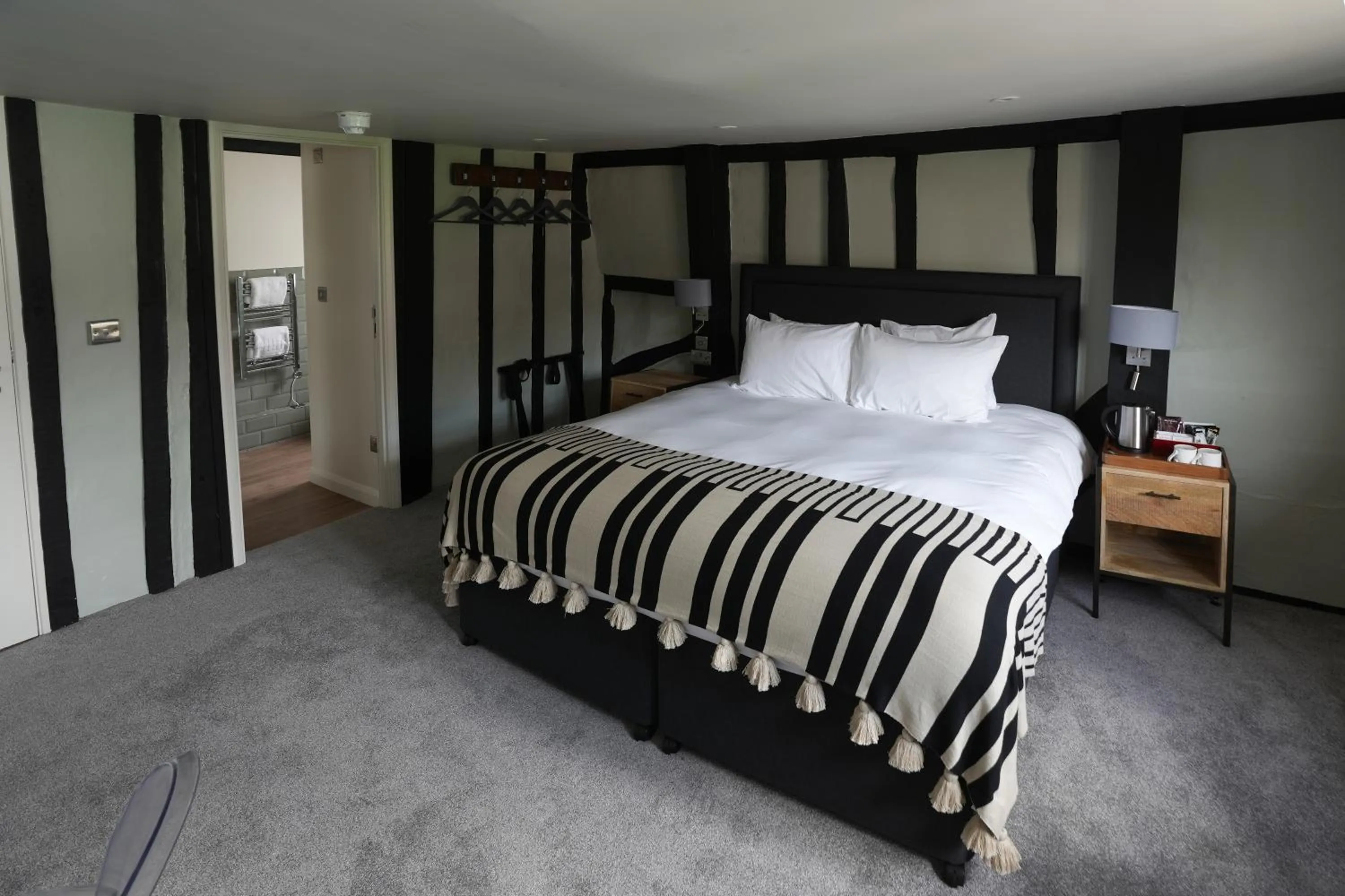 Bedroom, Bed in The Windmill