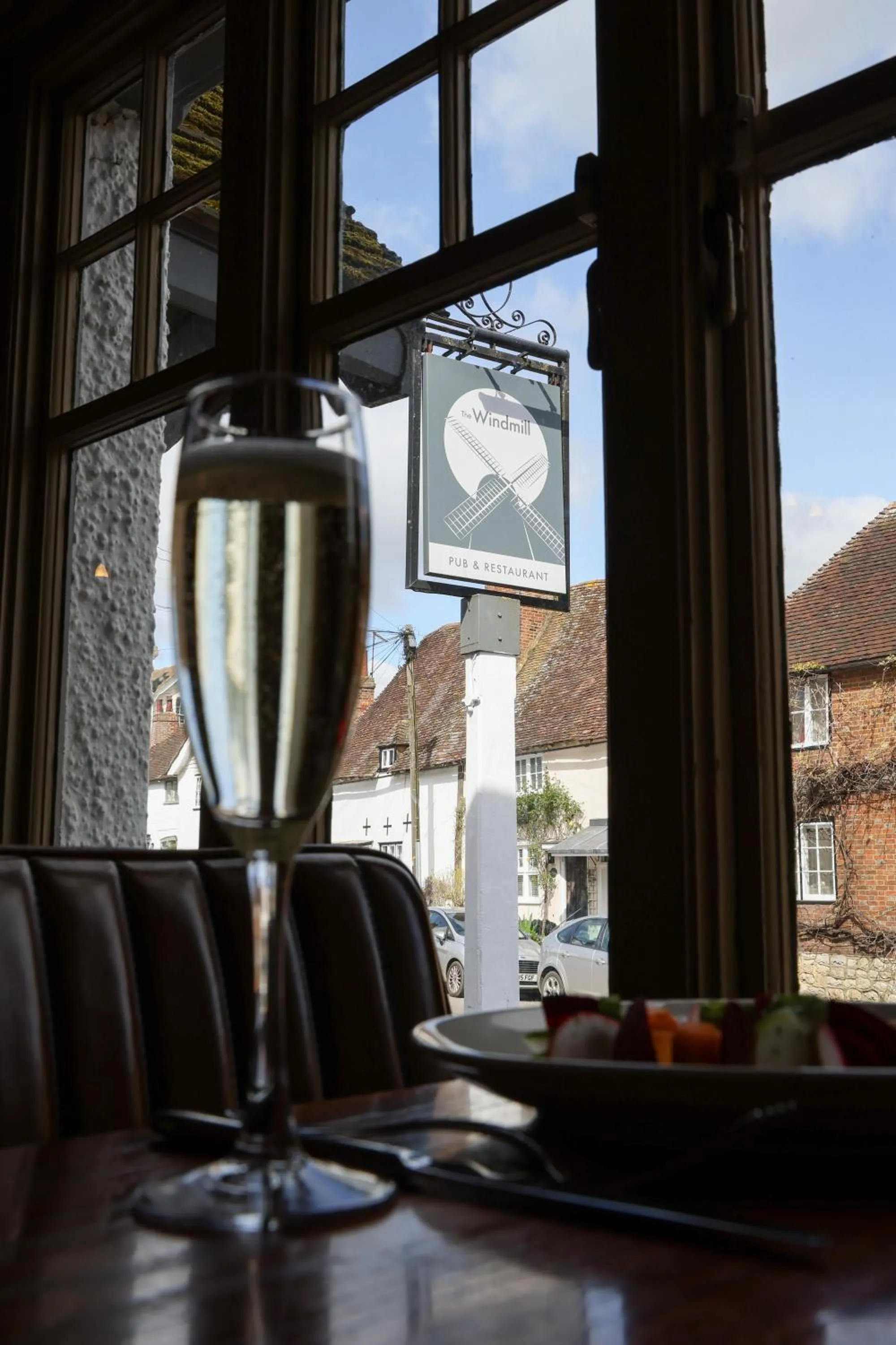 Restaurant/places to eat in The Windmill