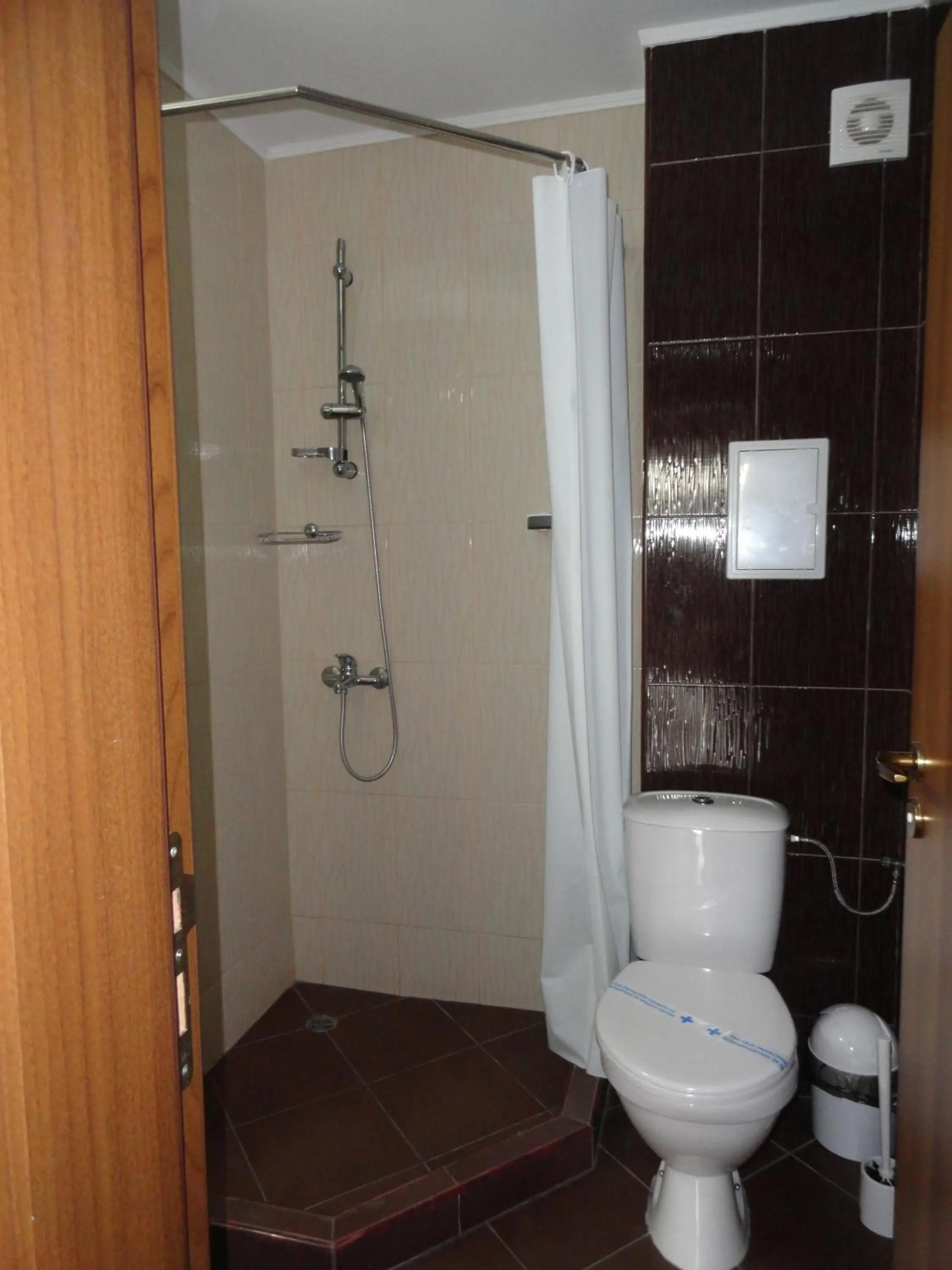 Bathroom in Cantilena Complex