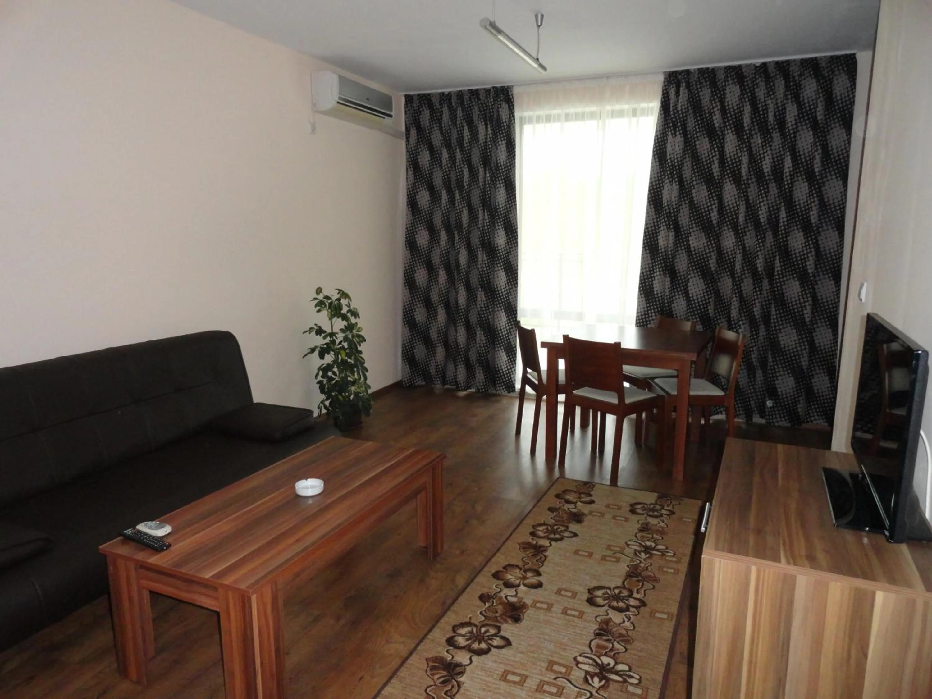 Bed in Cantilena Complex