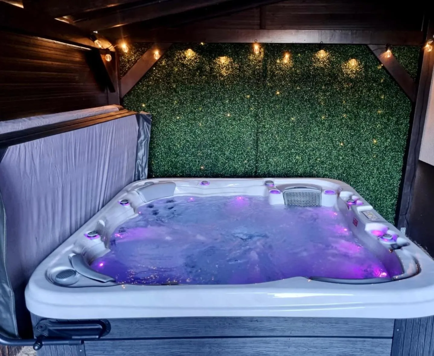 Hot Tub in Lawendowa Przystań